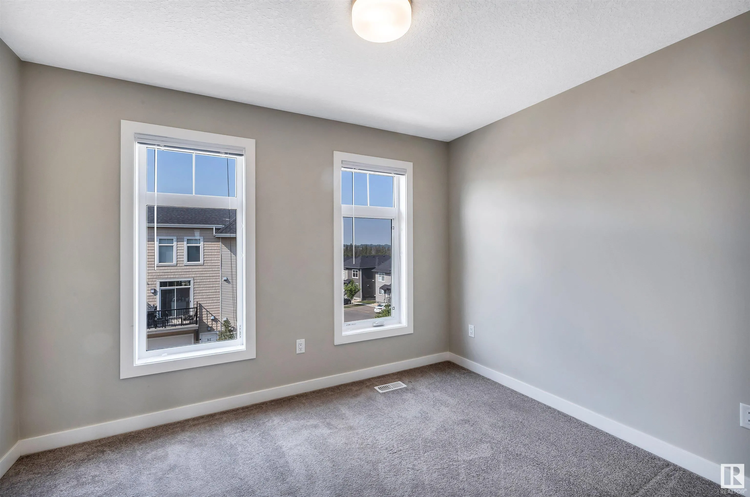 600 BELLEROSE Drive