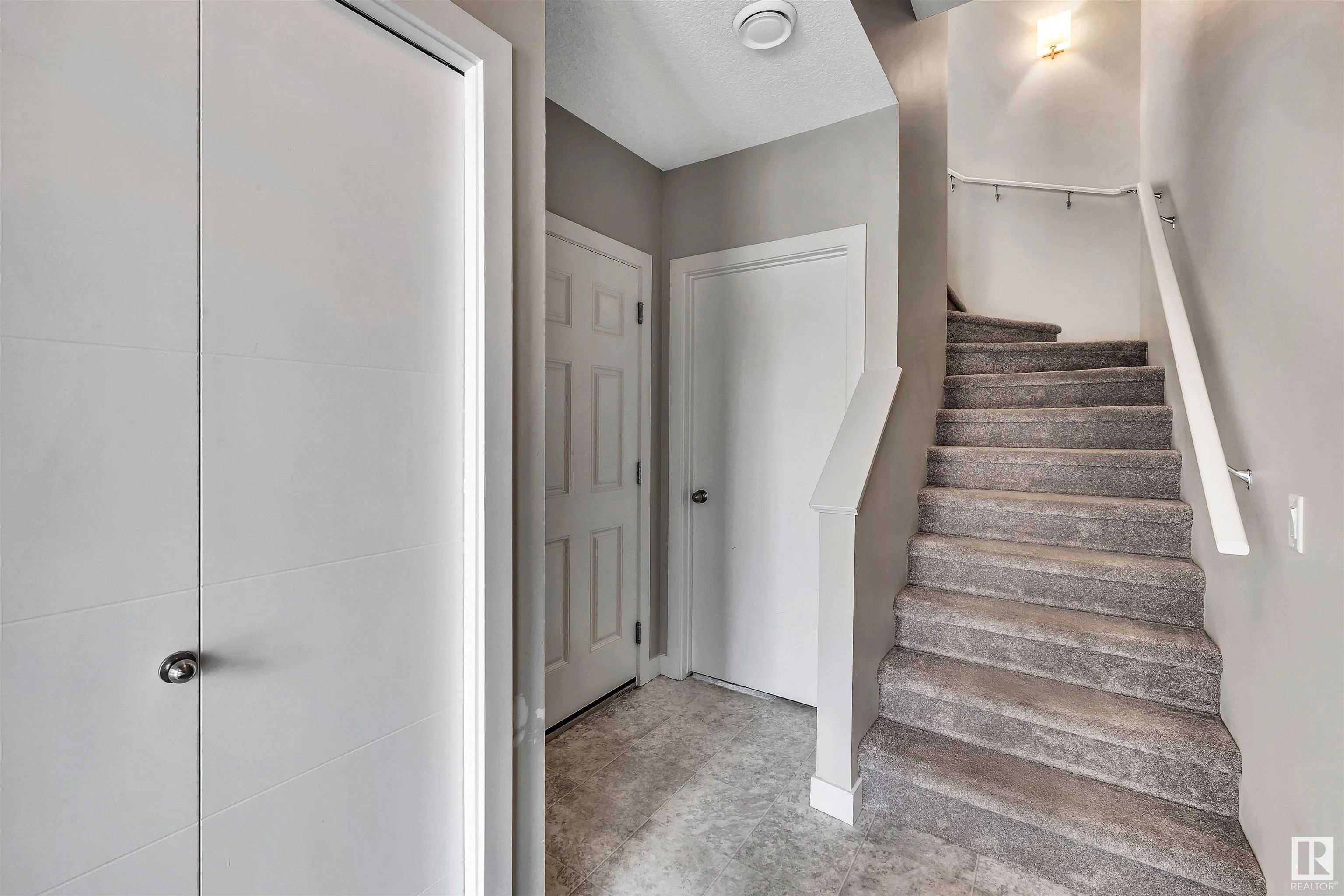 600 BELLEROSE Drive