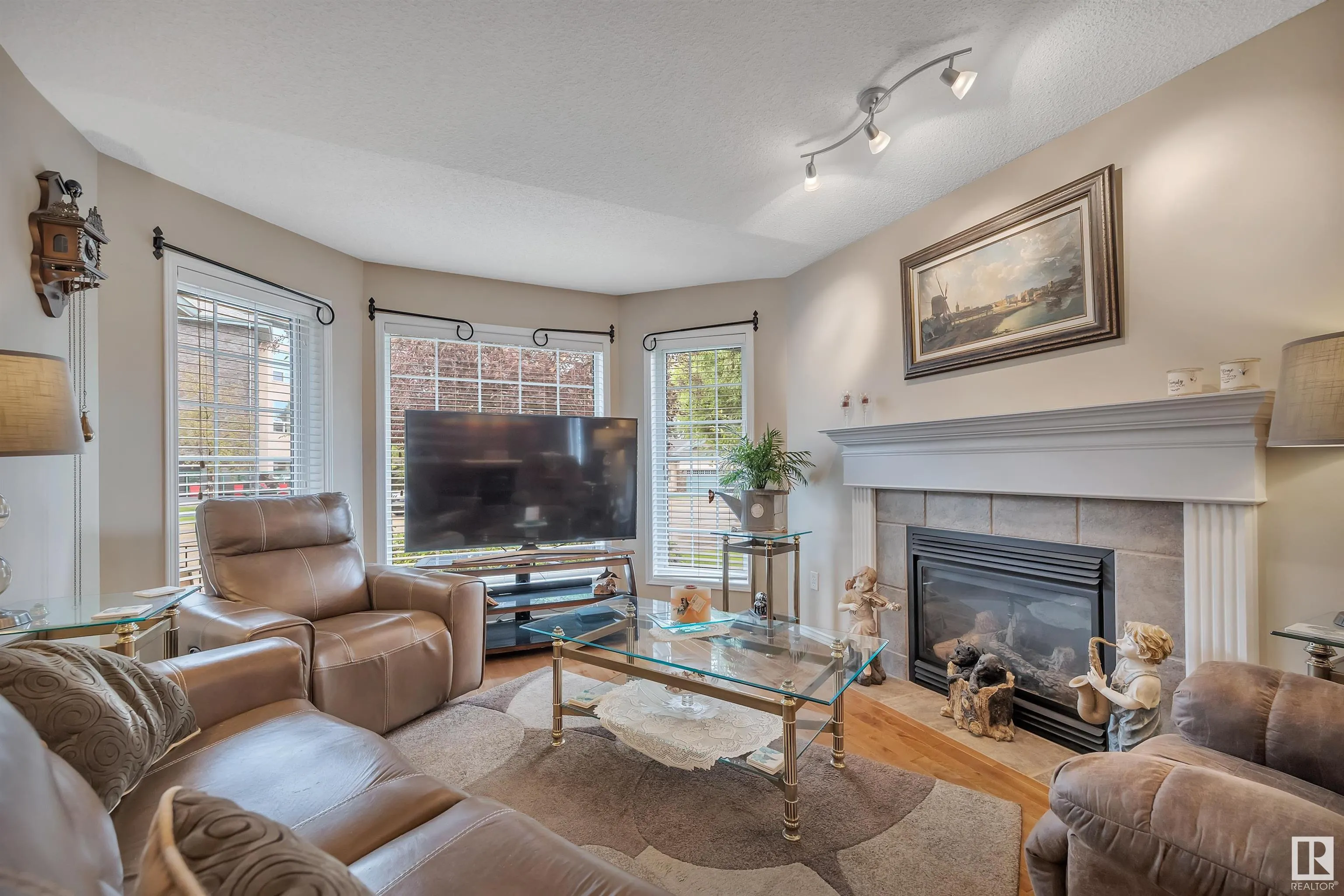 102 BRIDGEPORT Crossing