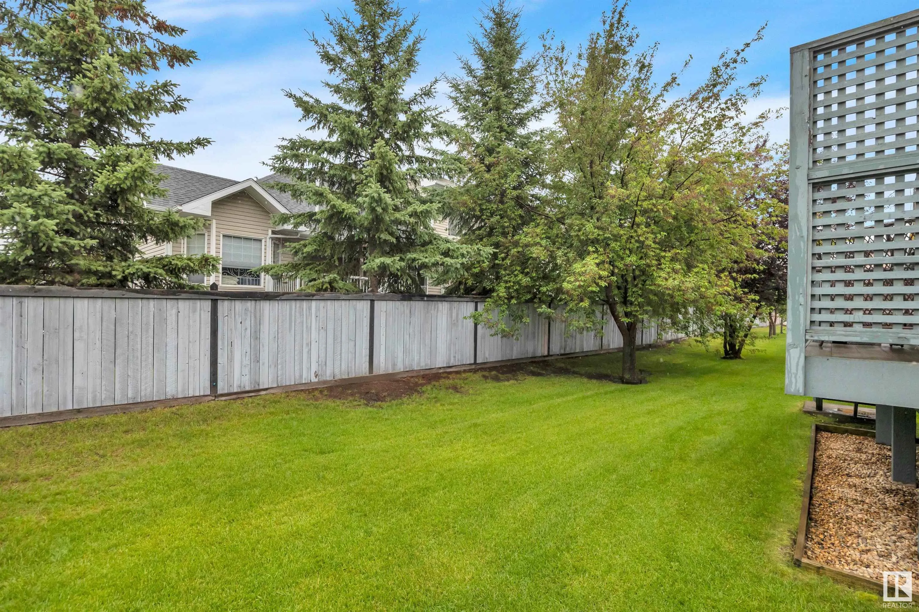 102 BRIDGEPORT Crossing