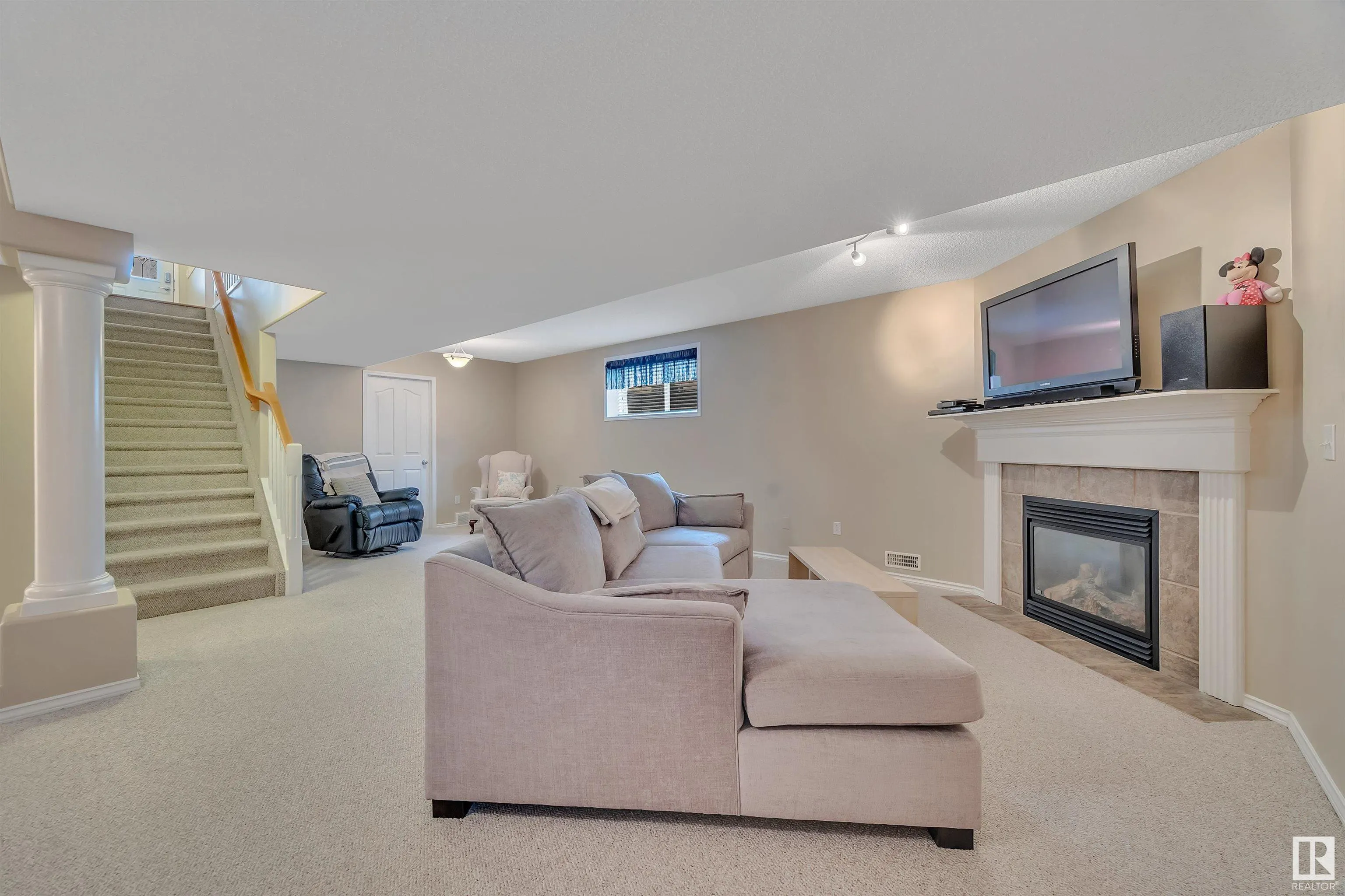 102 BRIDGEPORT Crossing