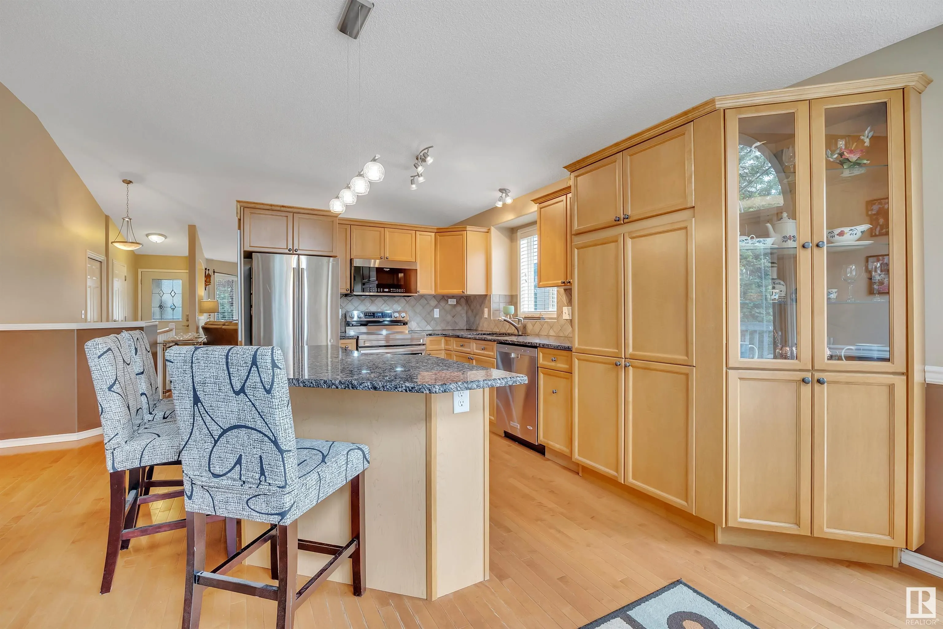 102 BRIDGEPORT Crossing
