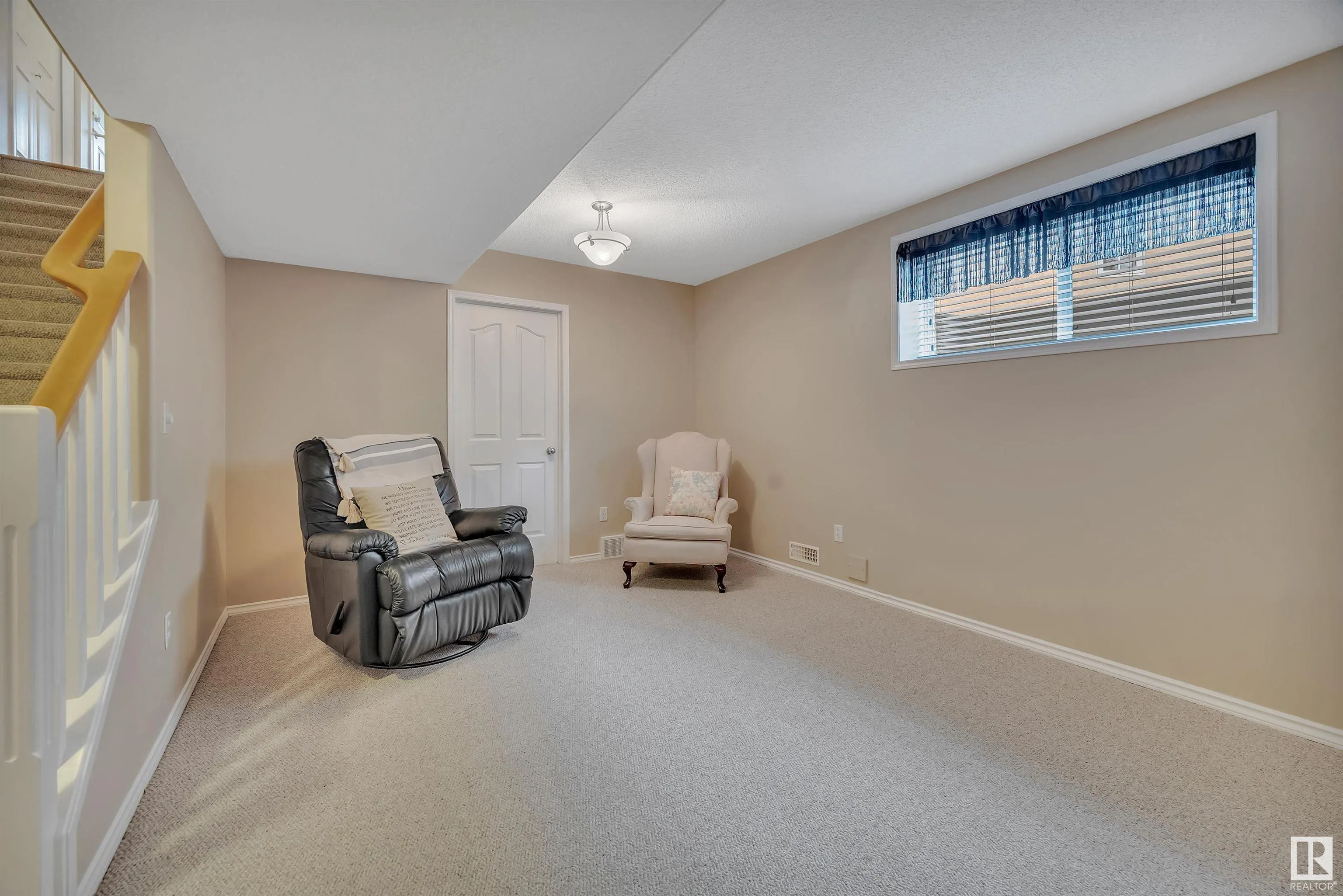 102 BRIDGEPORT Crossing