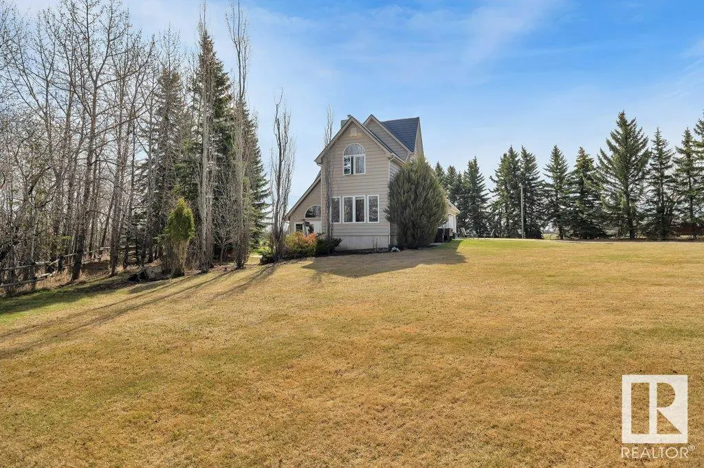 464015 Range Road 234