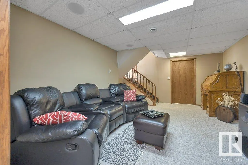464015 Range Road 234