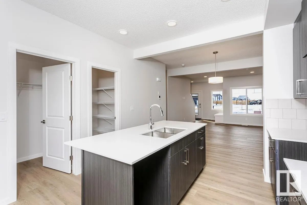 310 Hawthorn Way