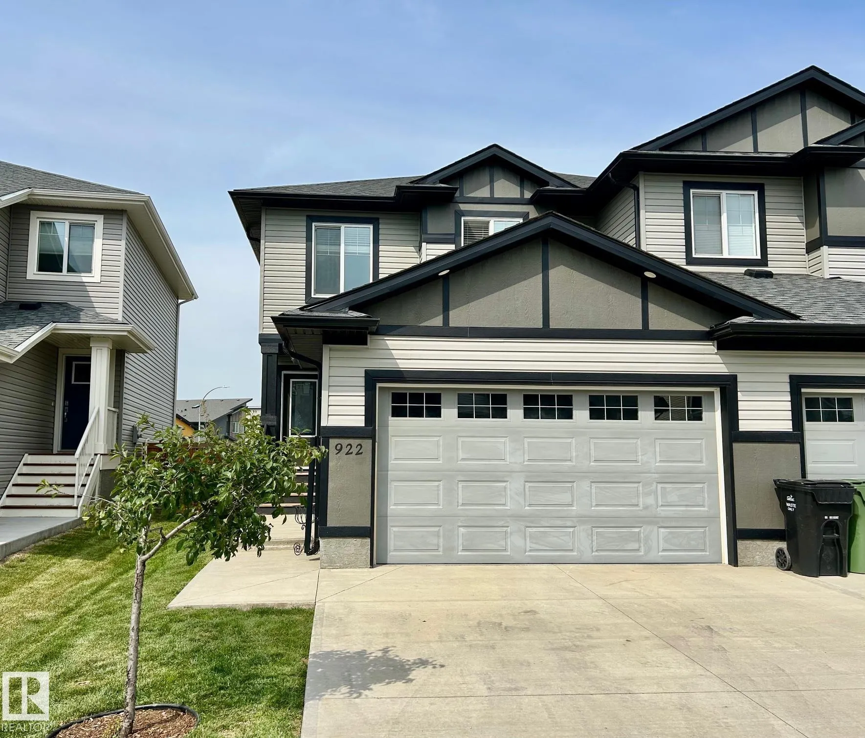 922 MORRIS Way