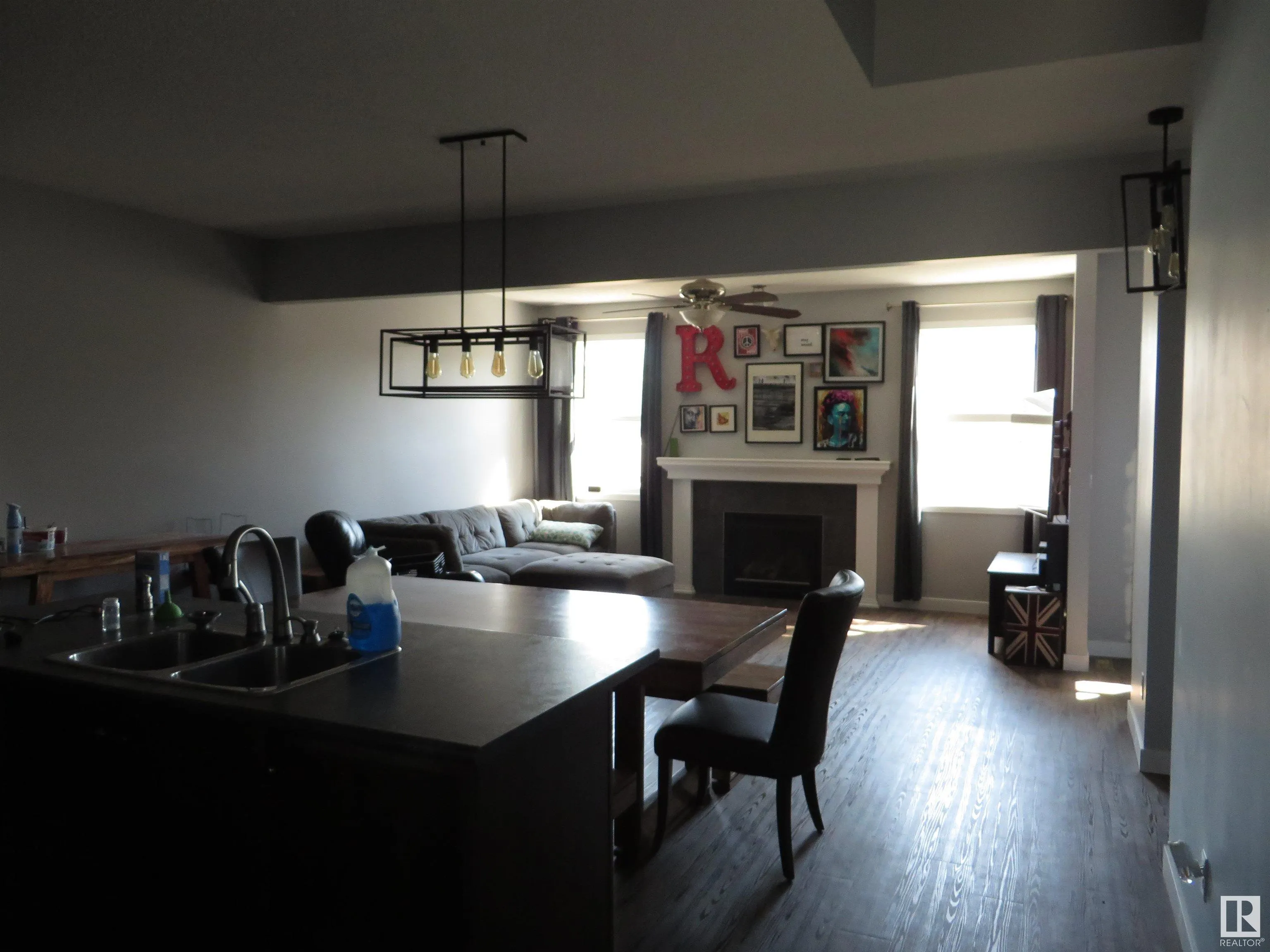 285 SOUTHWICK Way