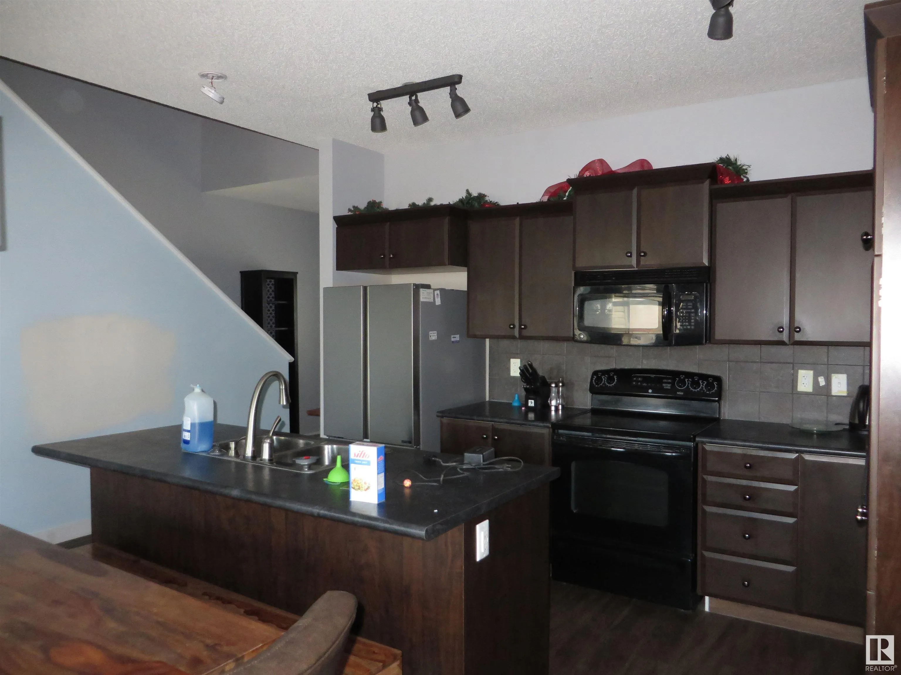 285 SOUTHWICK Way