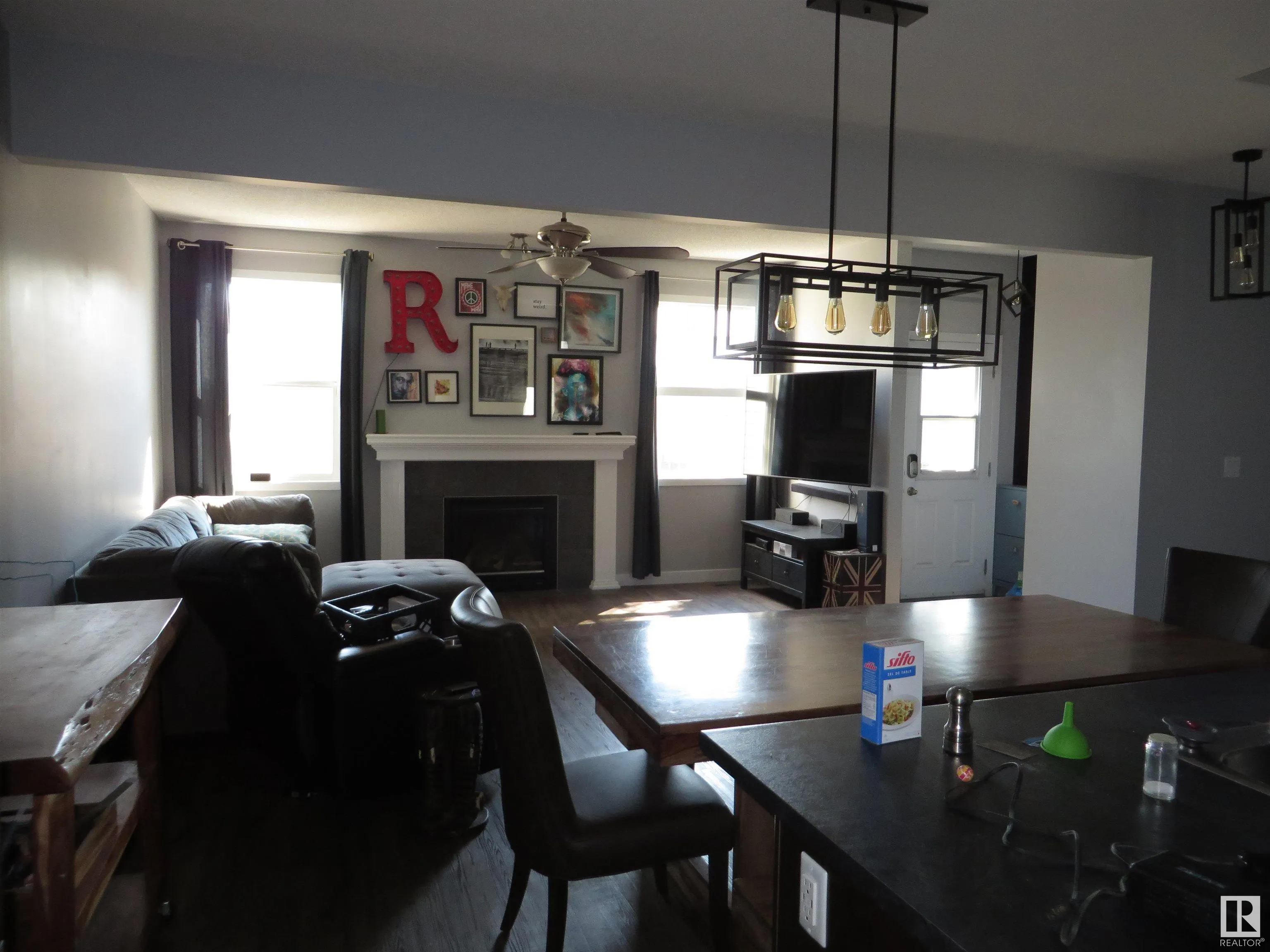 285 SOUTHWICK Way