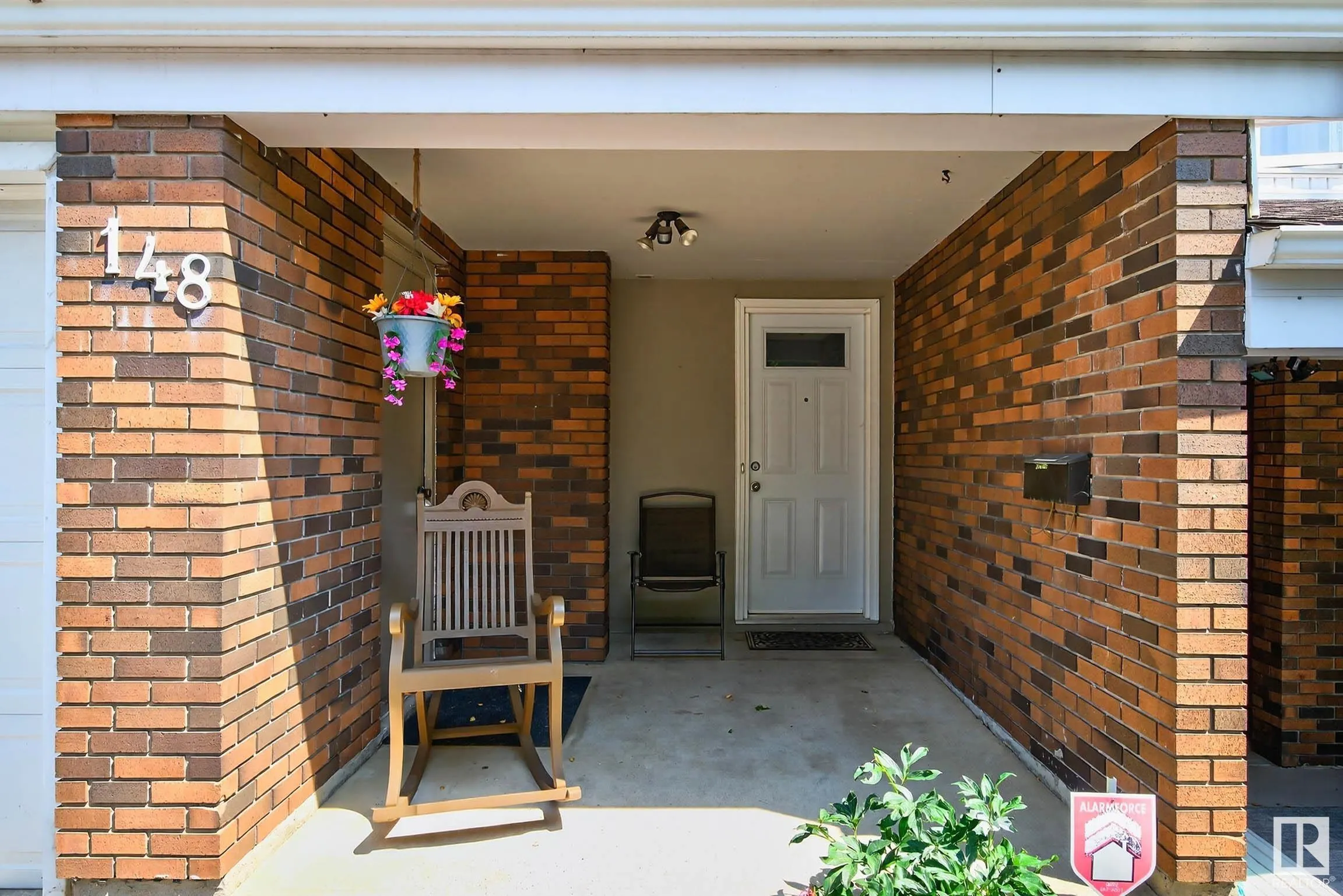 148 GREAT Oaks