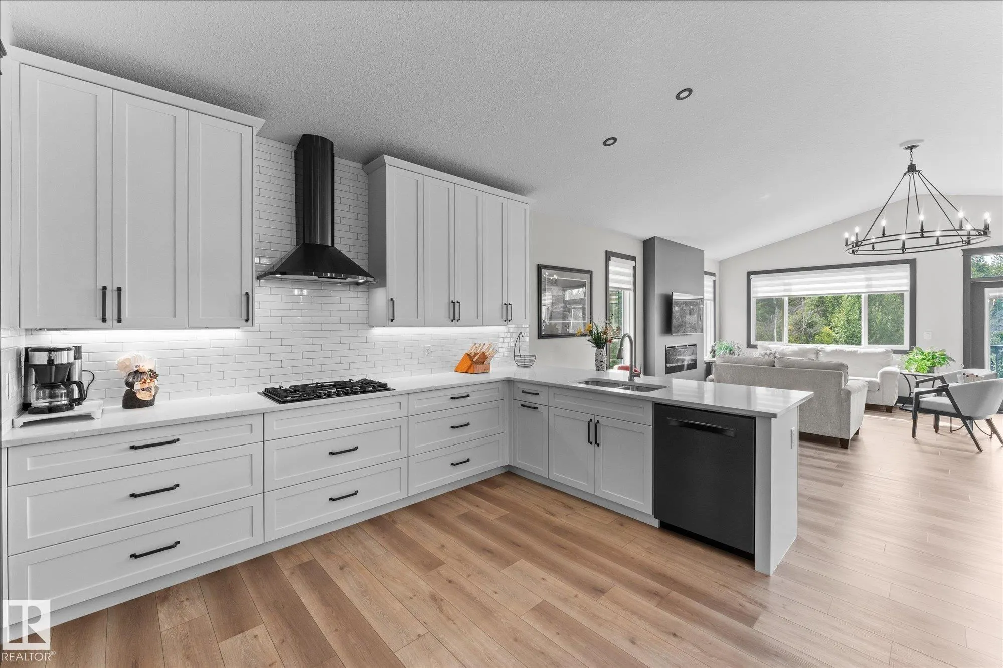 122 Hemingway Crescent
