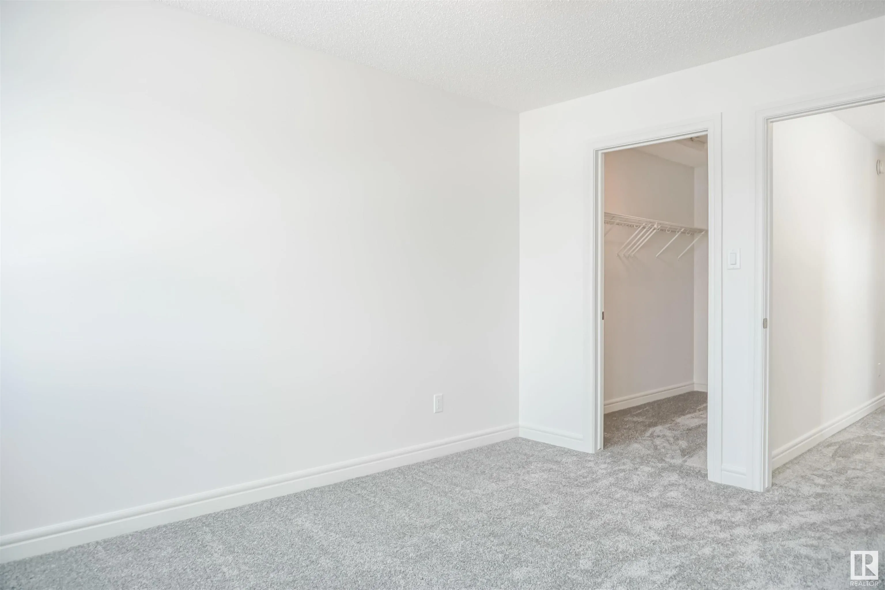 1182 South Creek Wynd