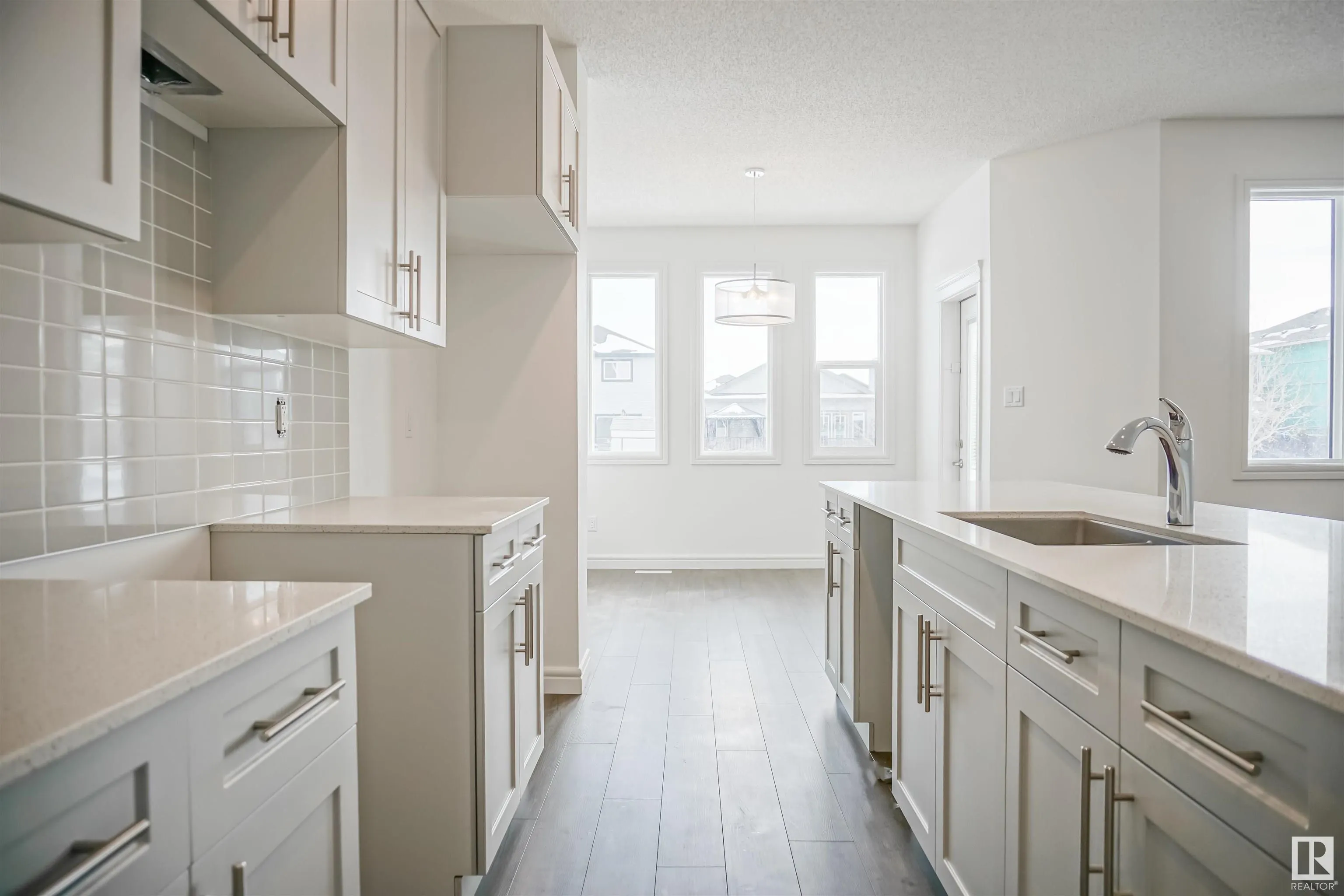 1182 South Creek Wynd
