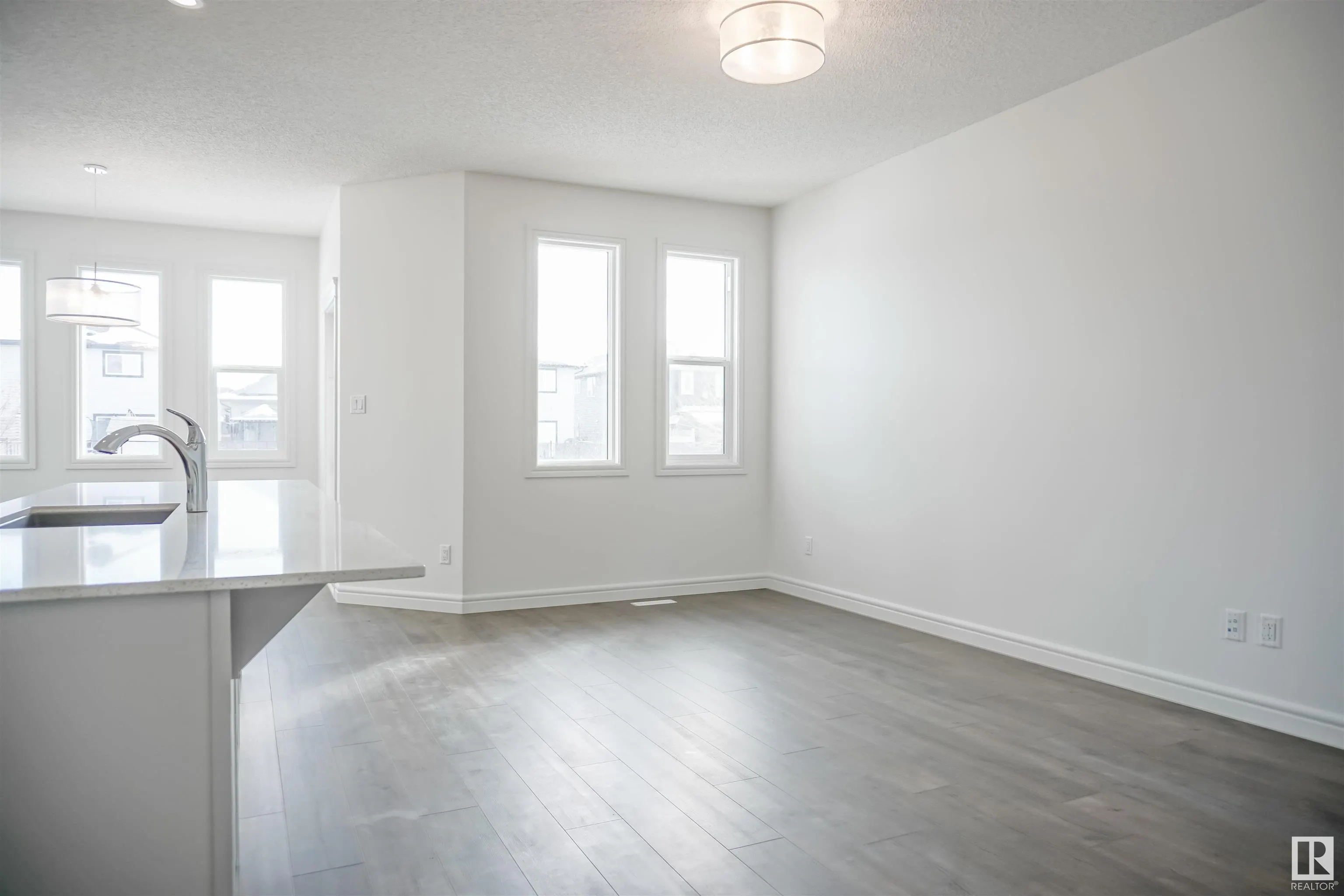 1180 South Creek Wynd