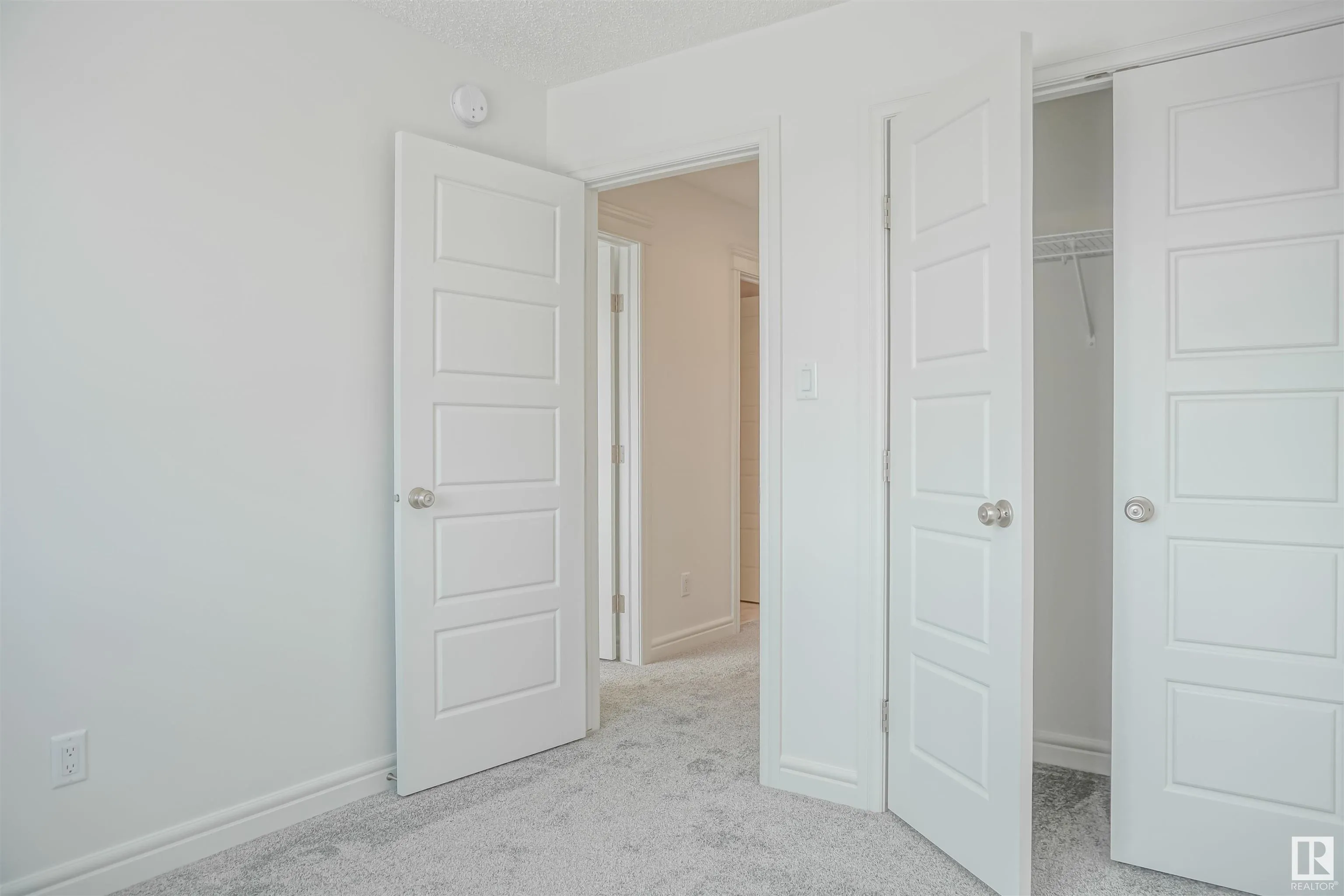 1180 South Creek Wynd