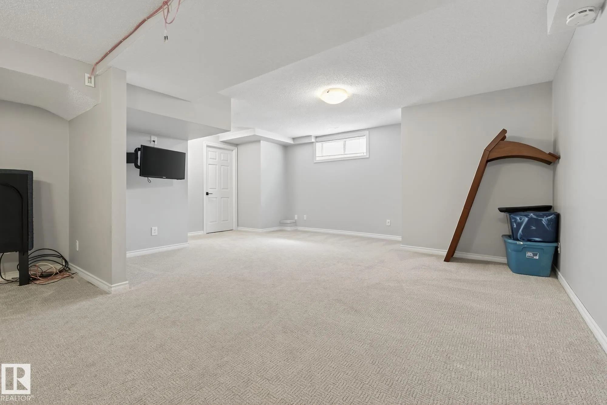 7 CHARLTON Road