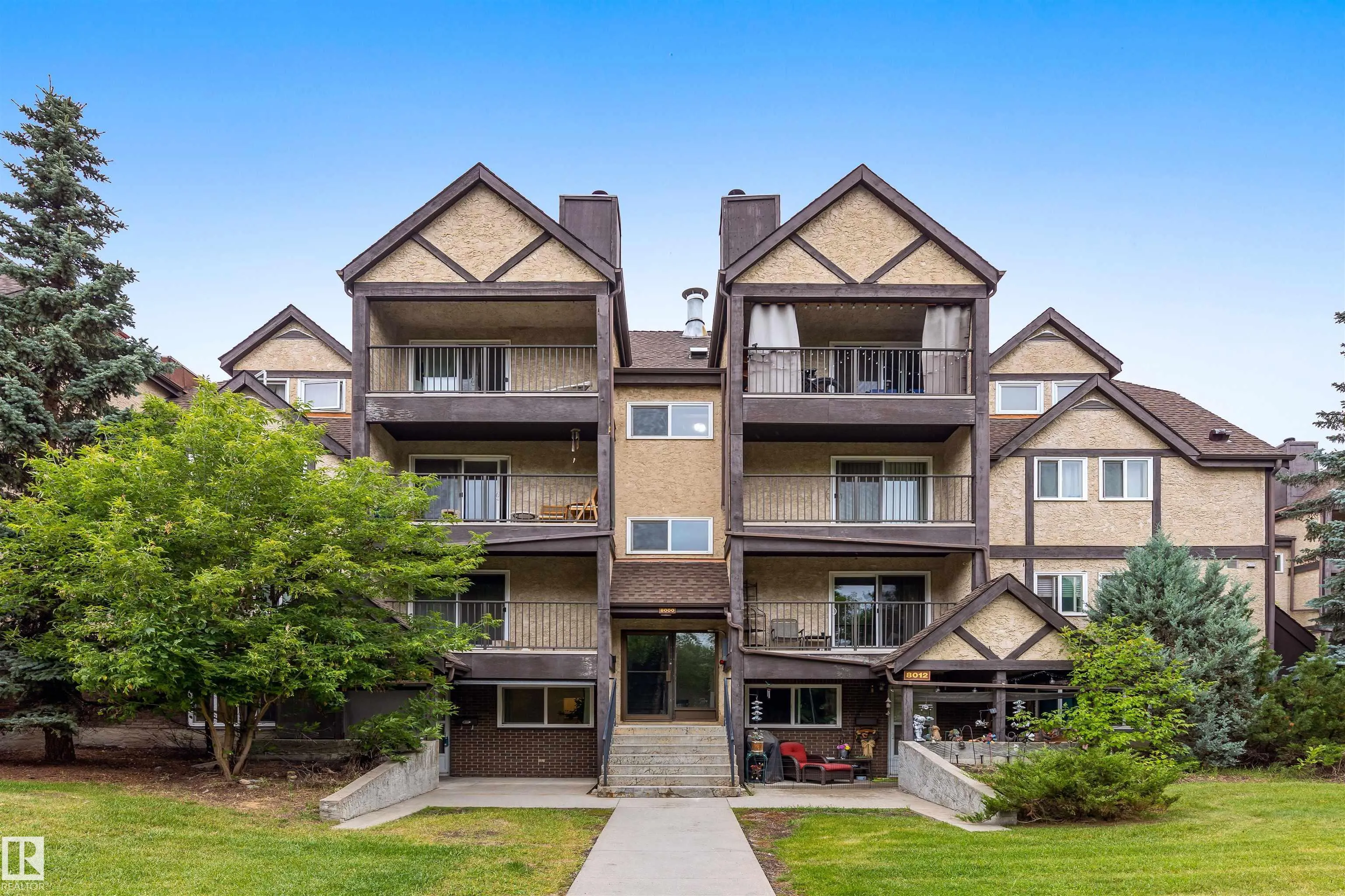 8011 TUDOR Glen