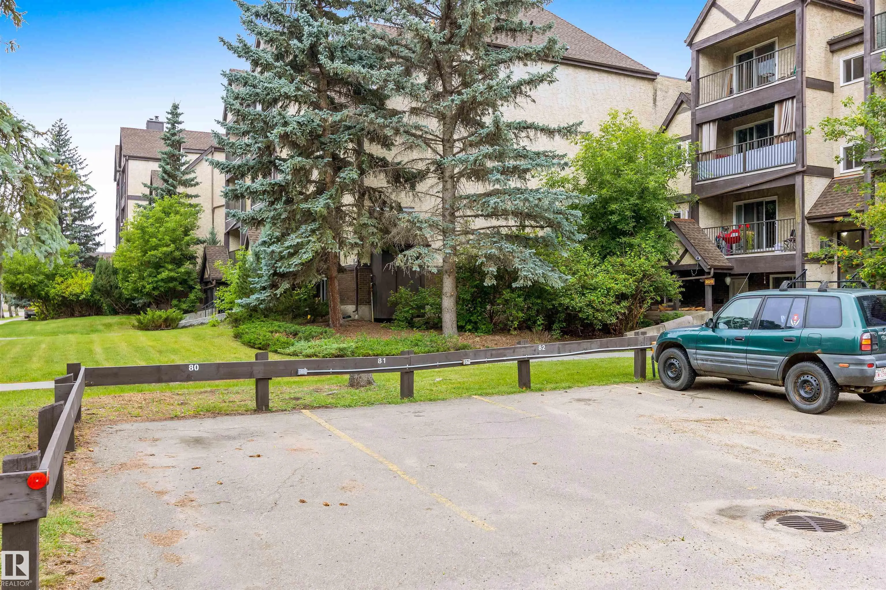 8011 TUDOR Glen