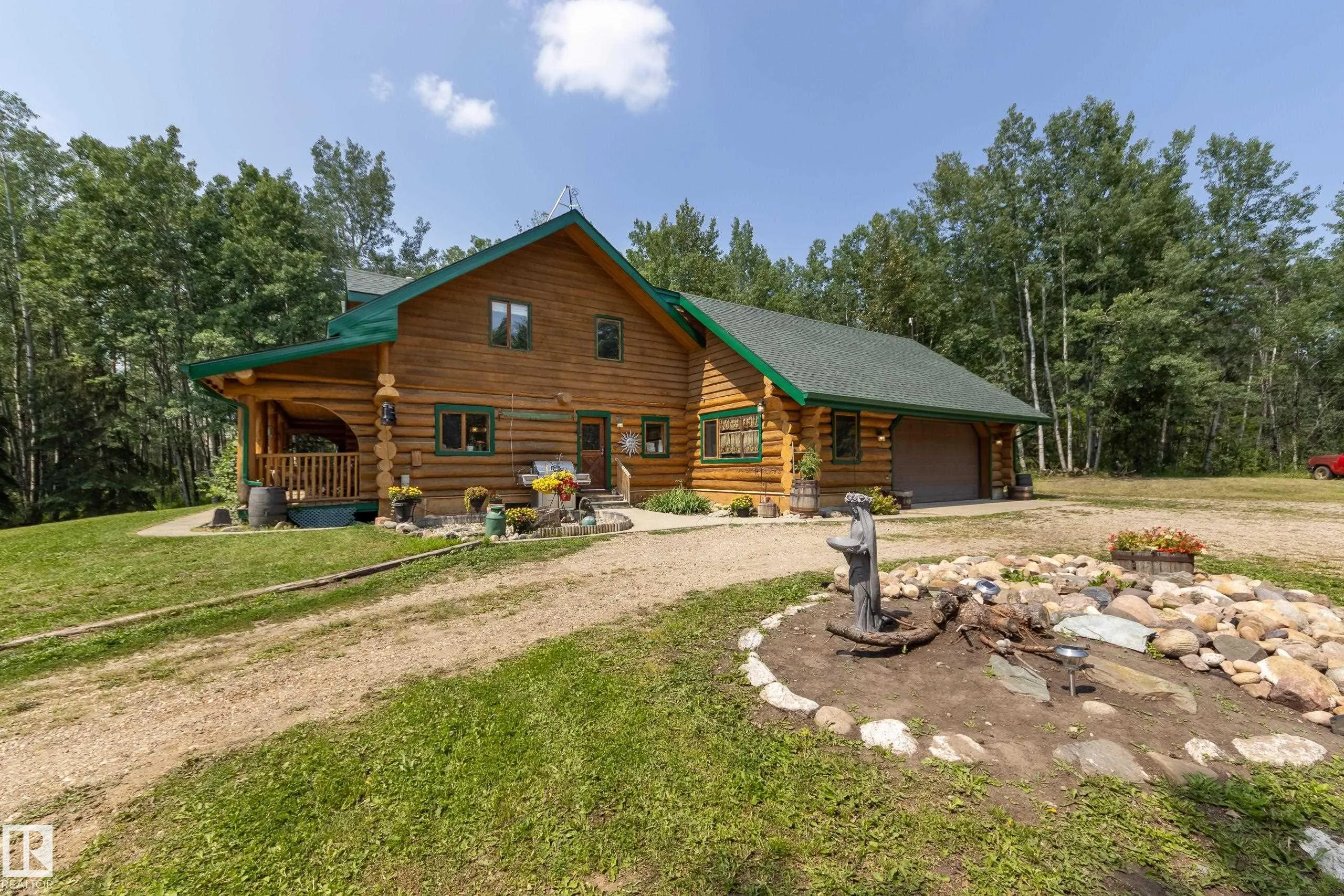 1524 PARKLAND Drive