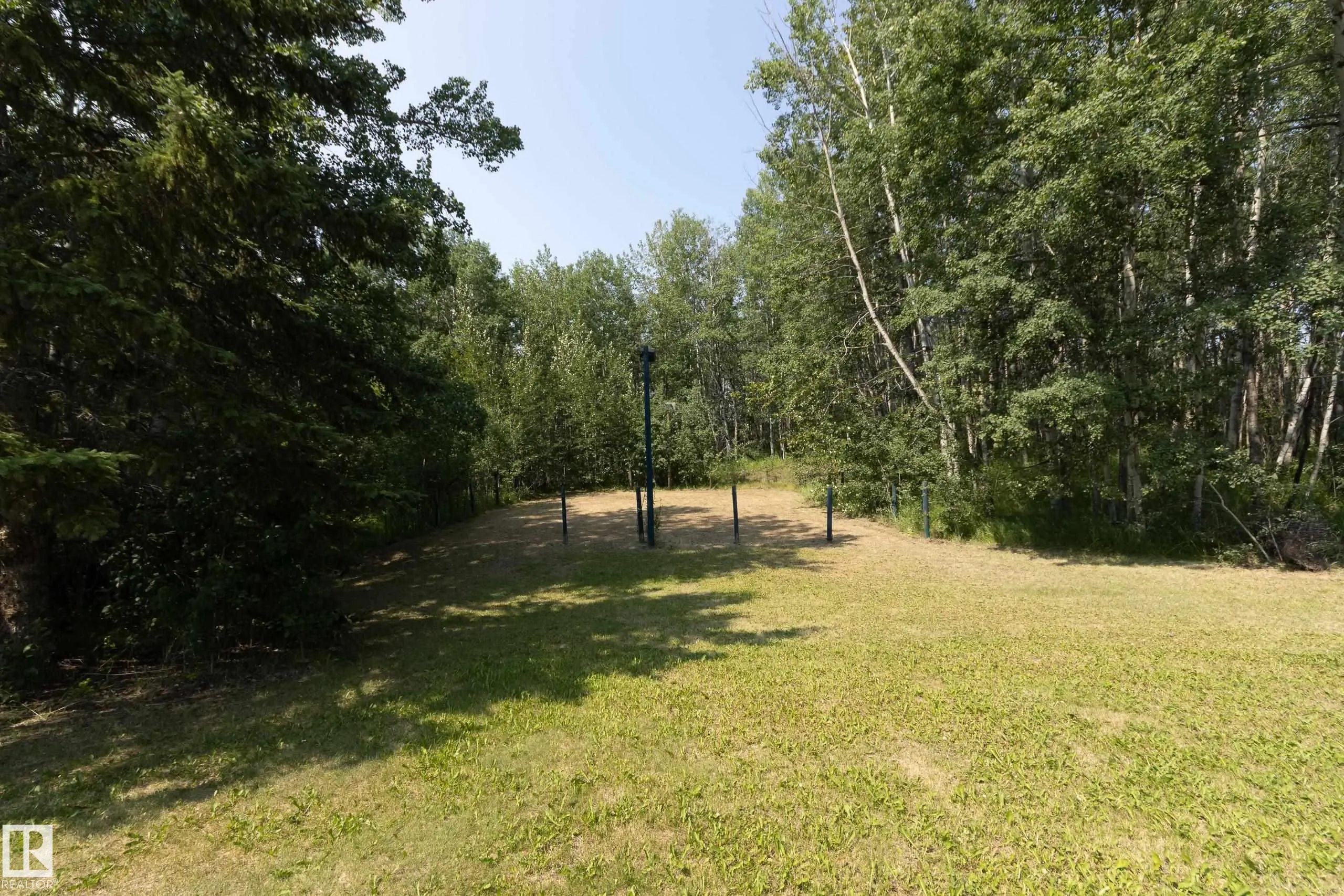 1524 PARKLAND Drive