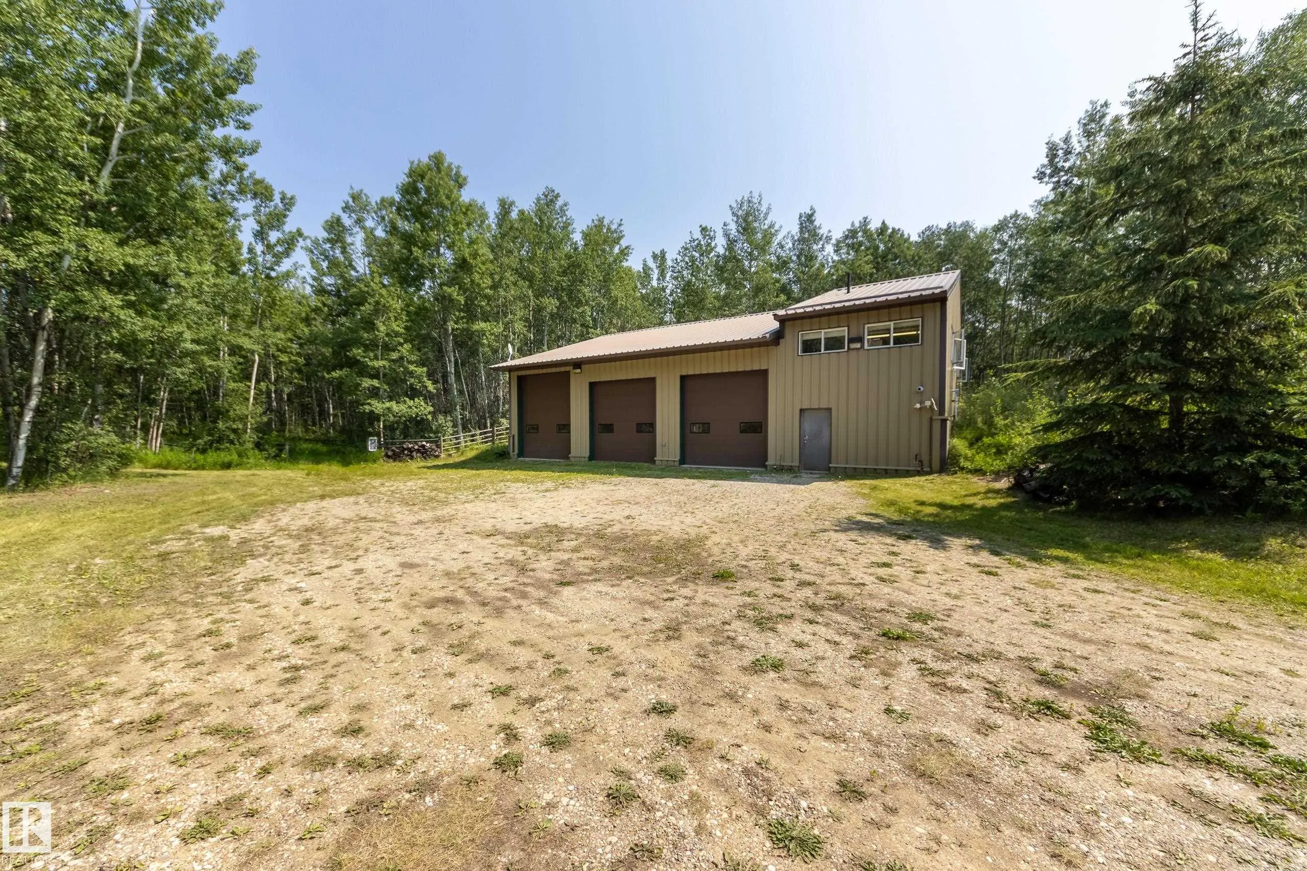 1524 PARKLAND Drive