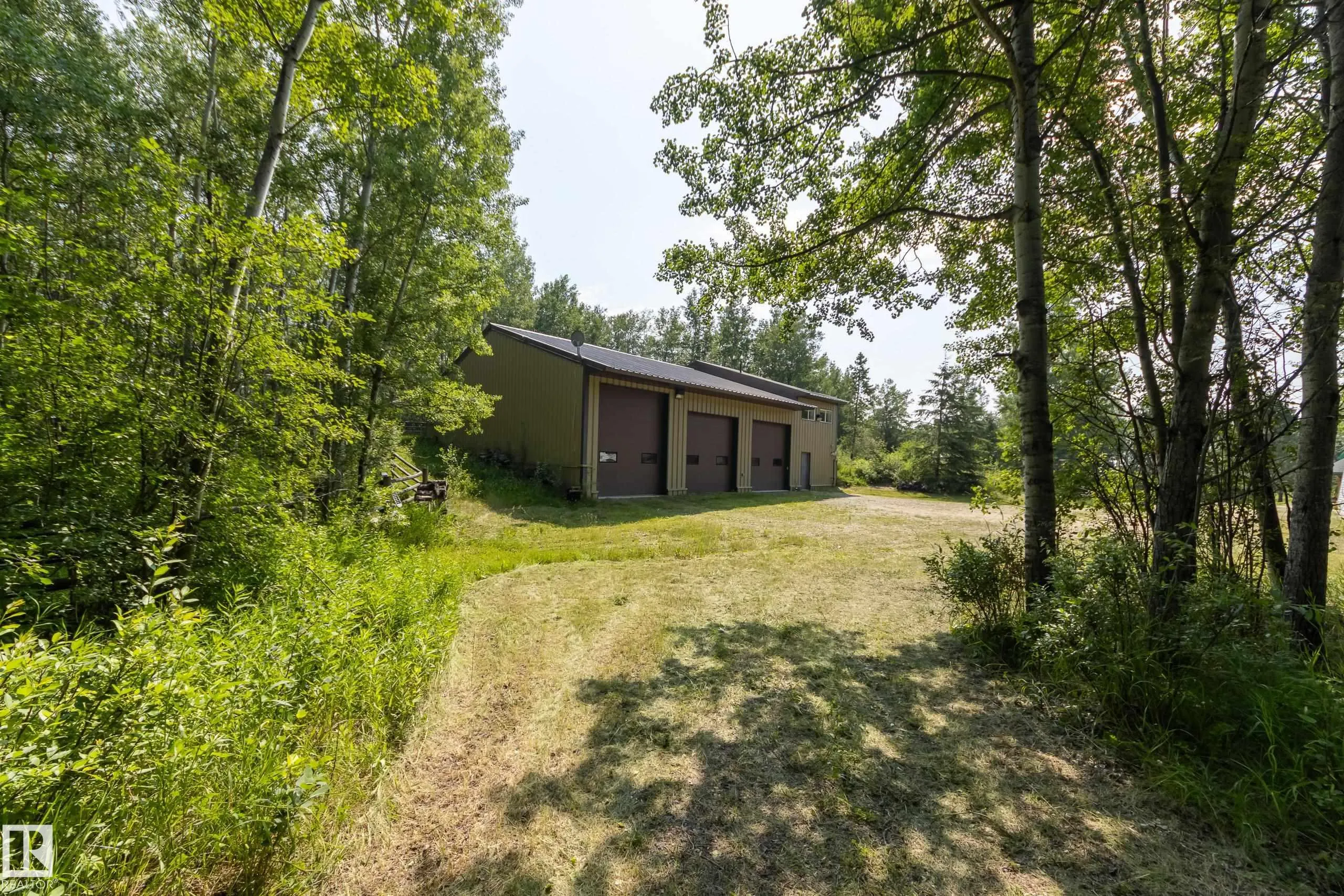 1524 PARKLAND Drive