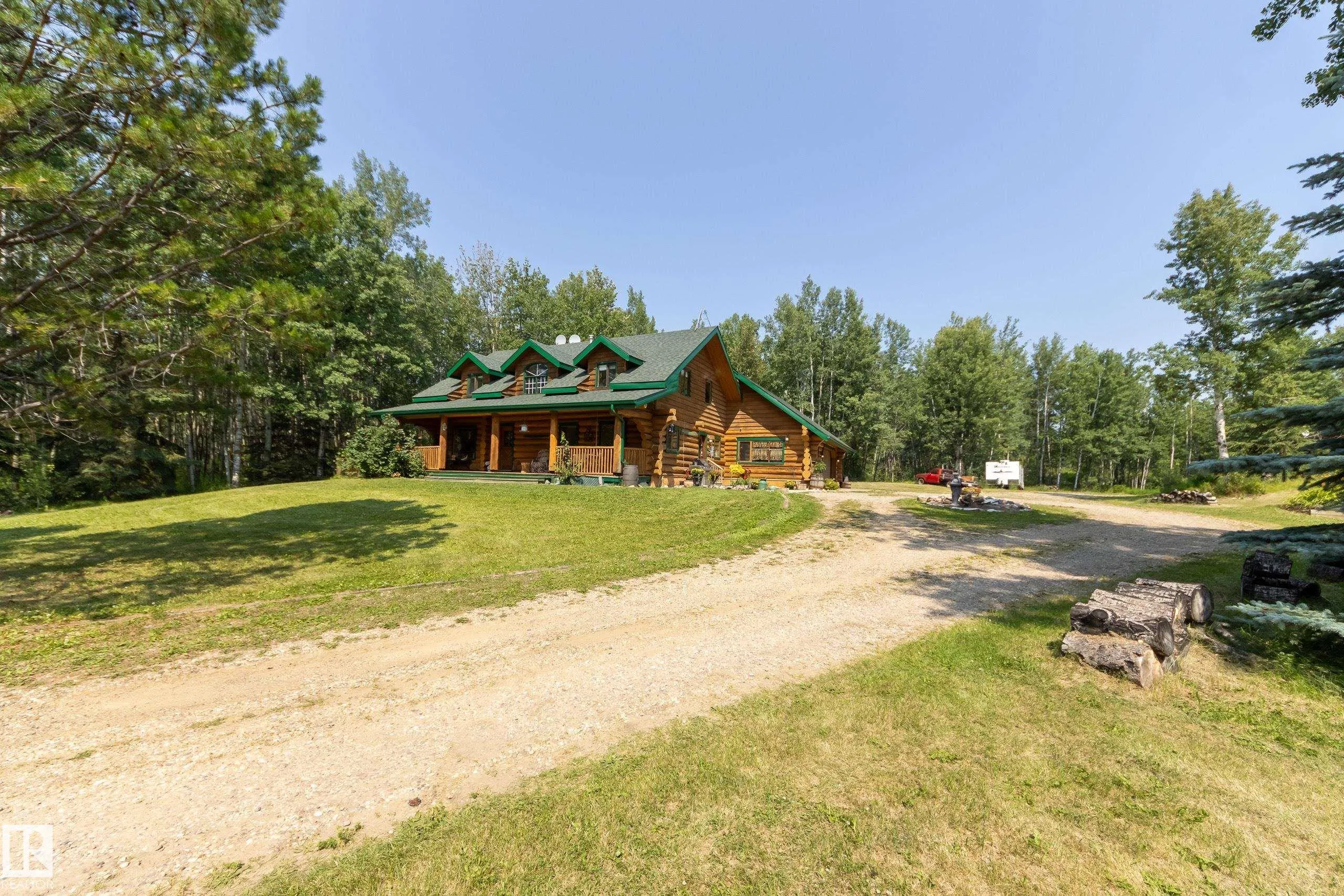 1524 PARKLAND Drive
