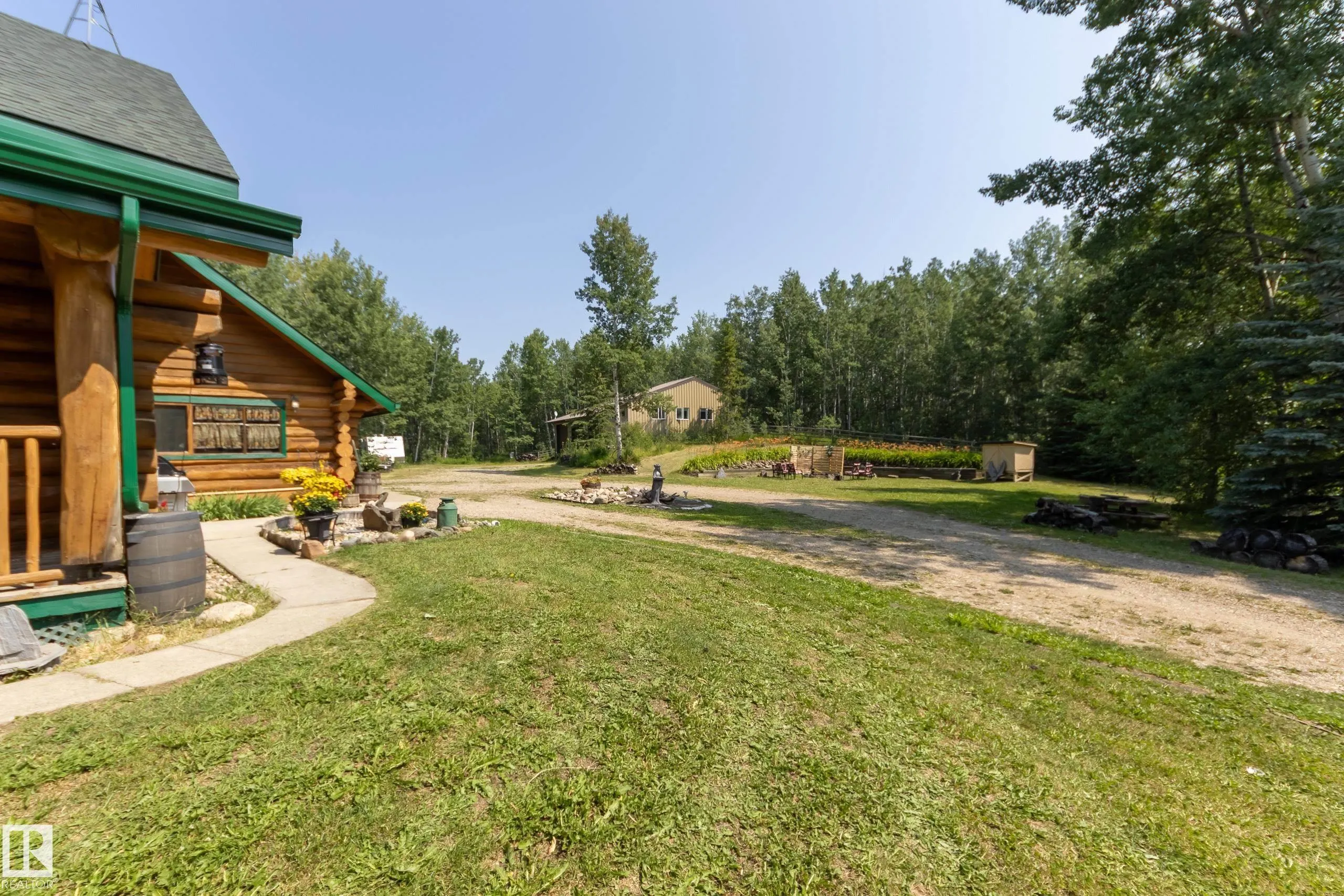 1524 PARKLAND Drive