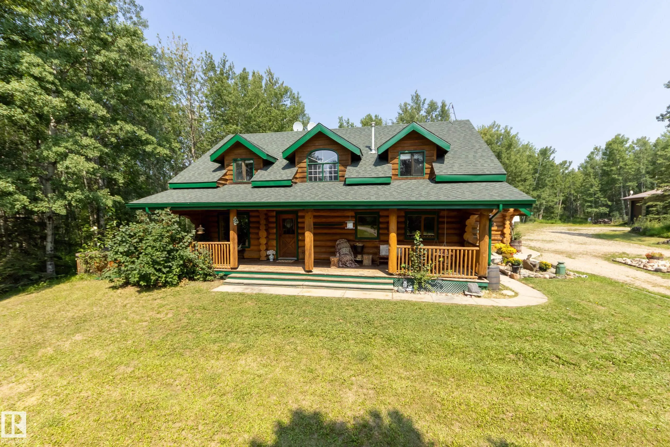 1524 PARKLAND Drive