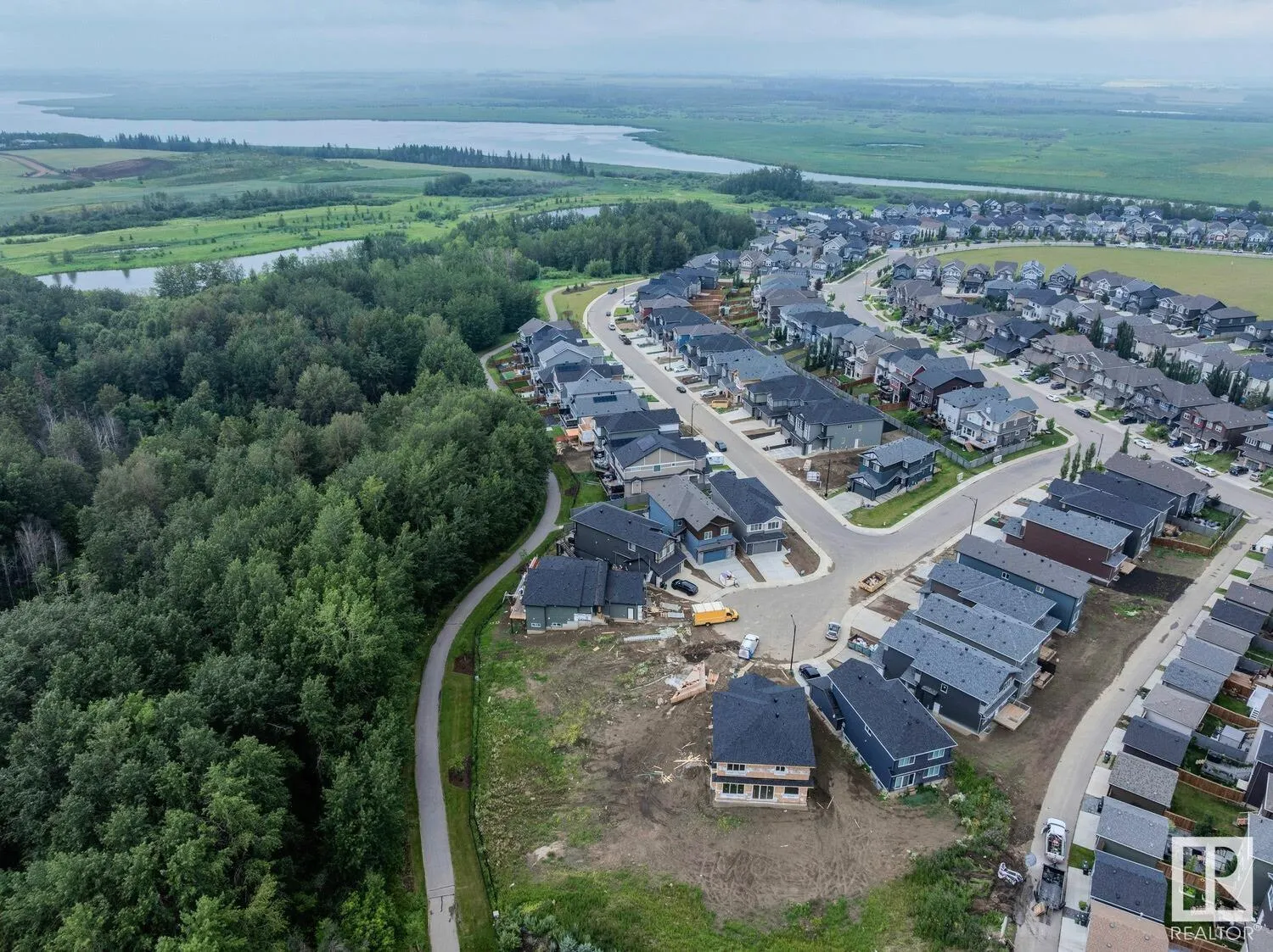 1125 GYRFALCON Crescent