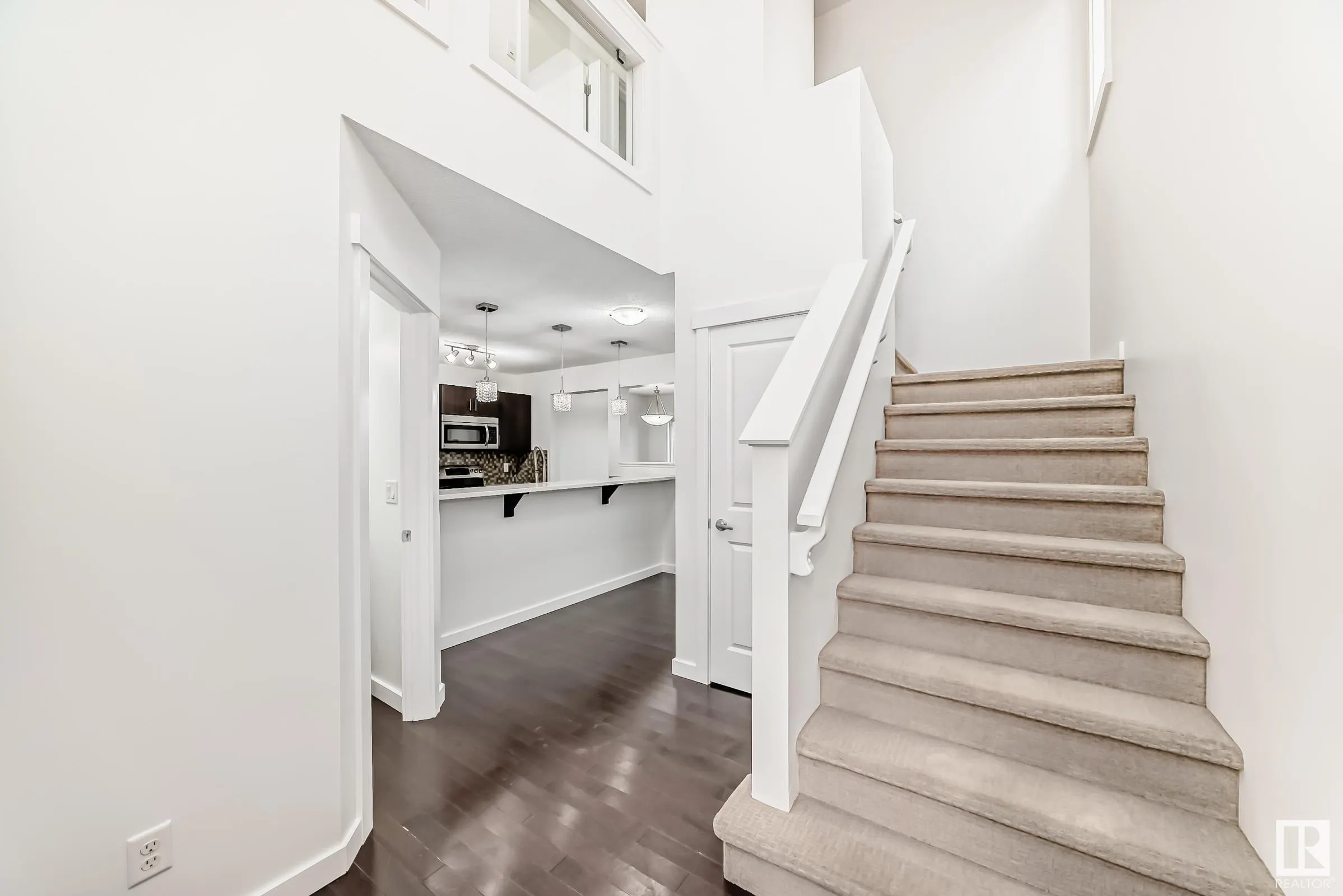 359 SIMMONDS Way