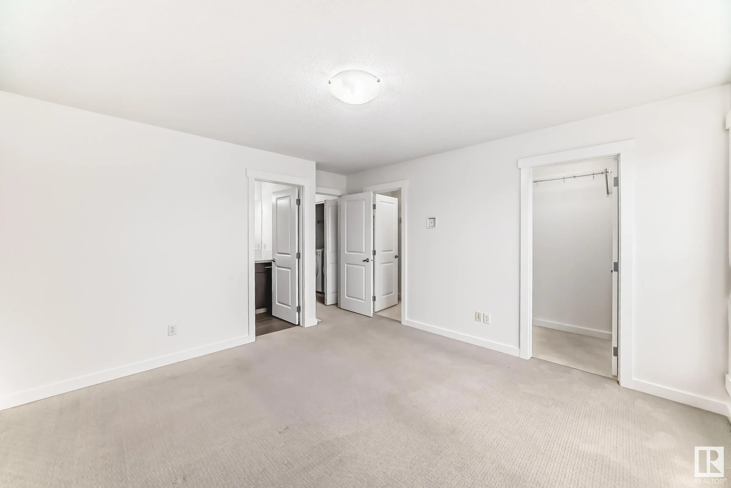 359 SIMMONDS Way