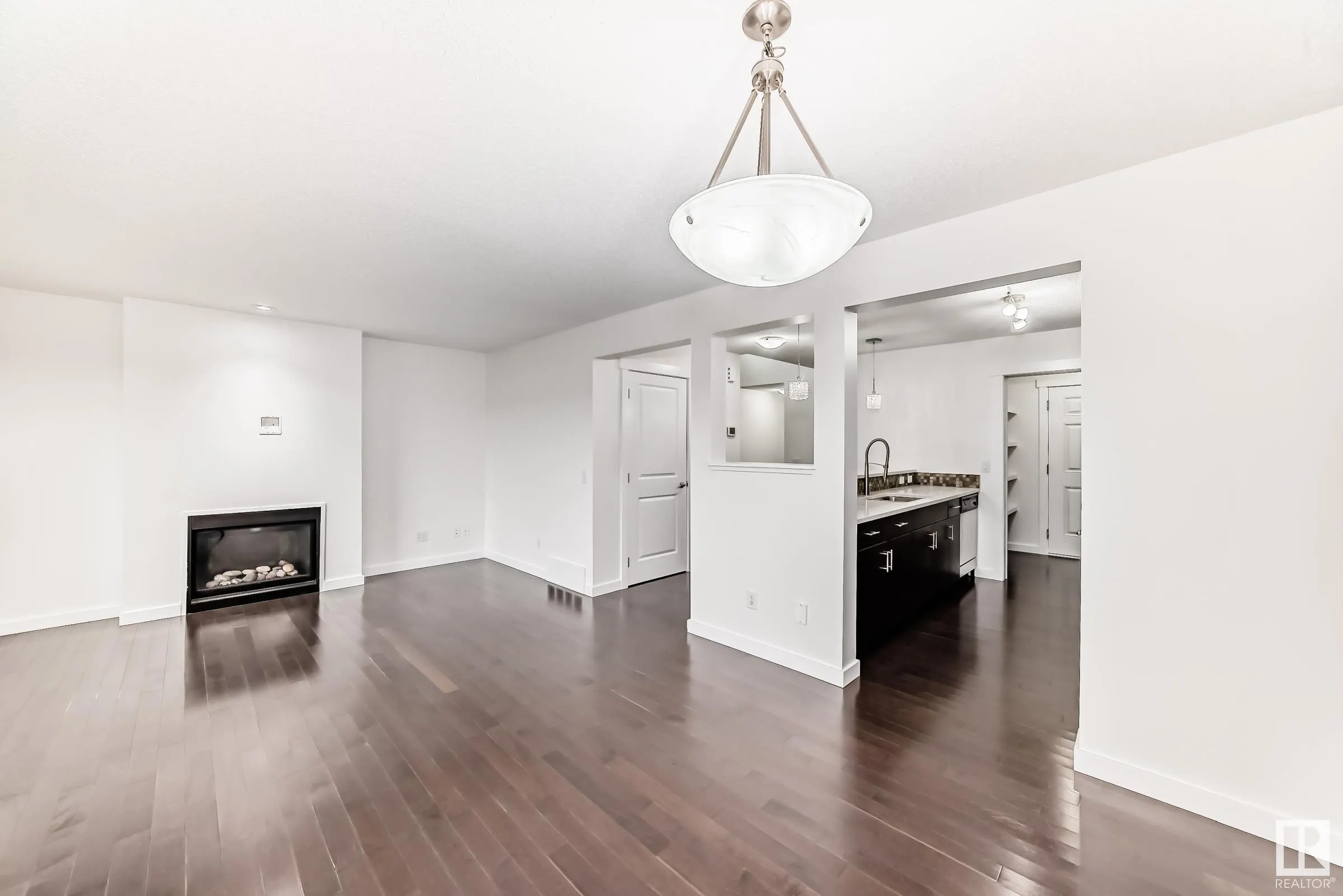 359 SIMMONDS Way