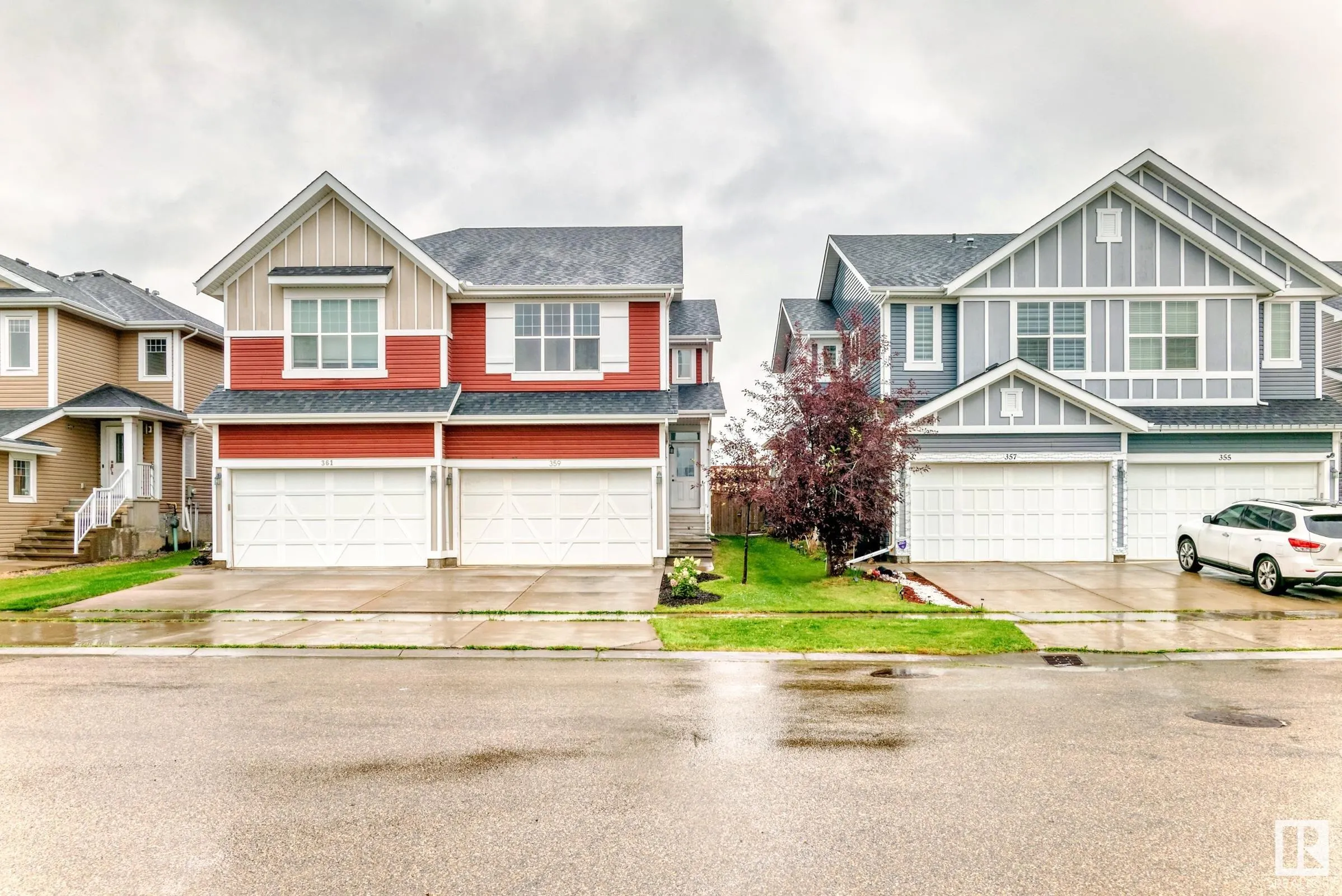 359 SIMMONDS Way