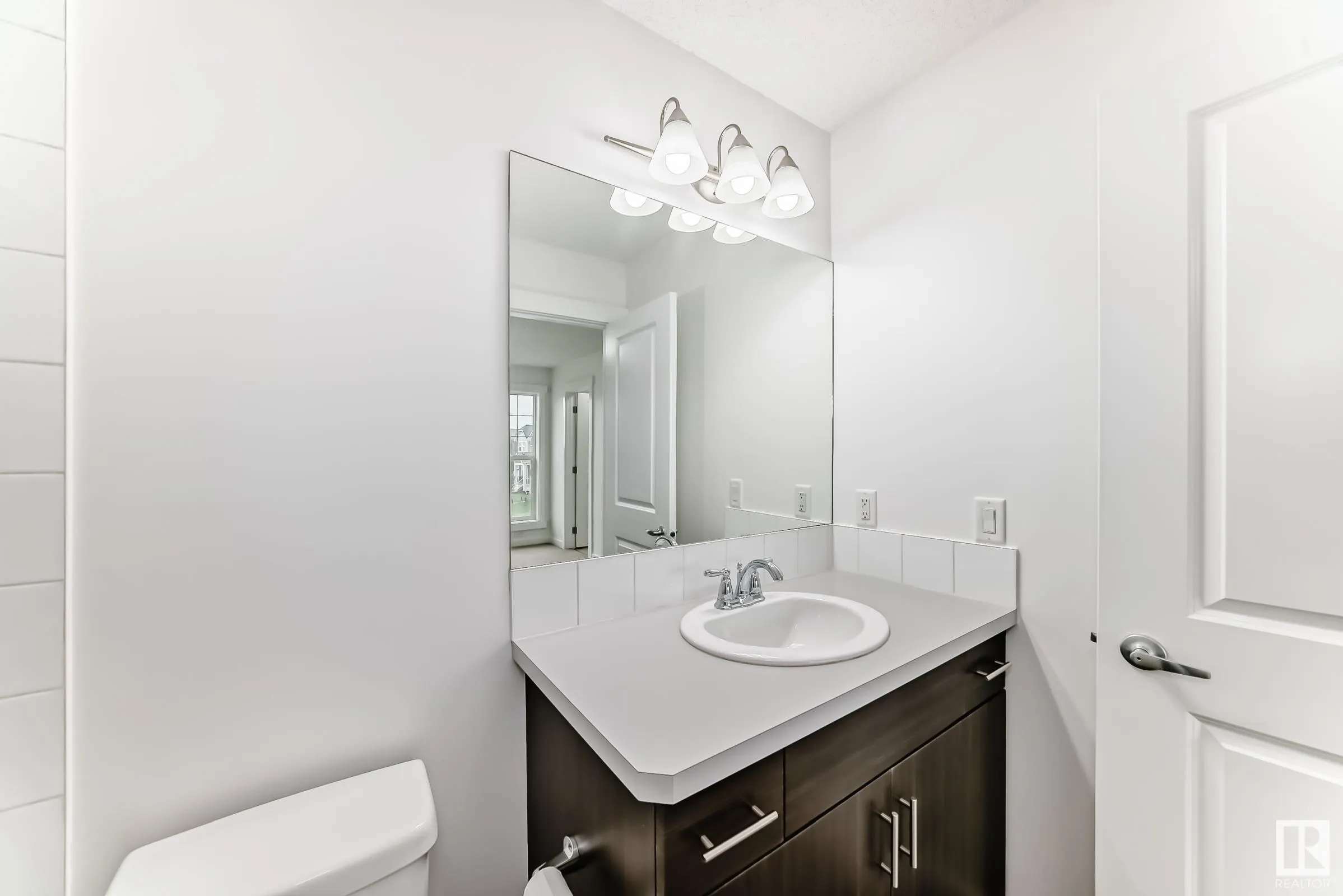 359 SIMMONDS Way