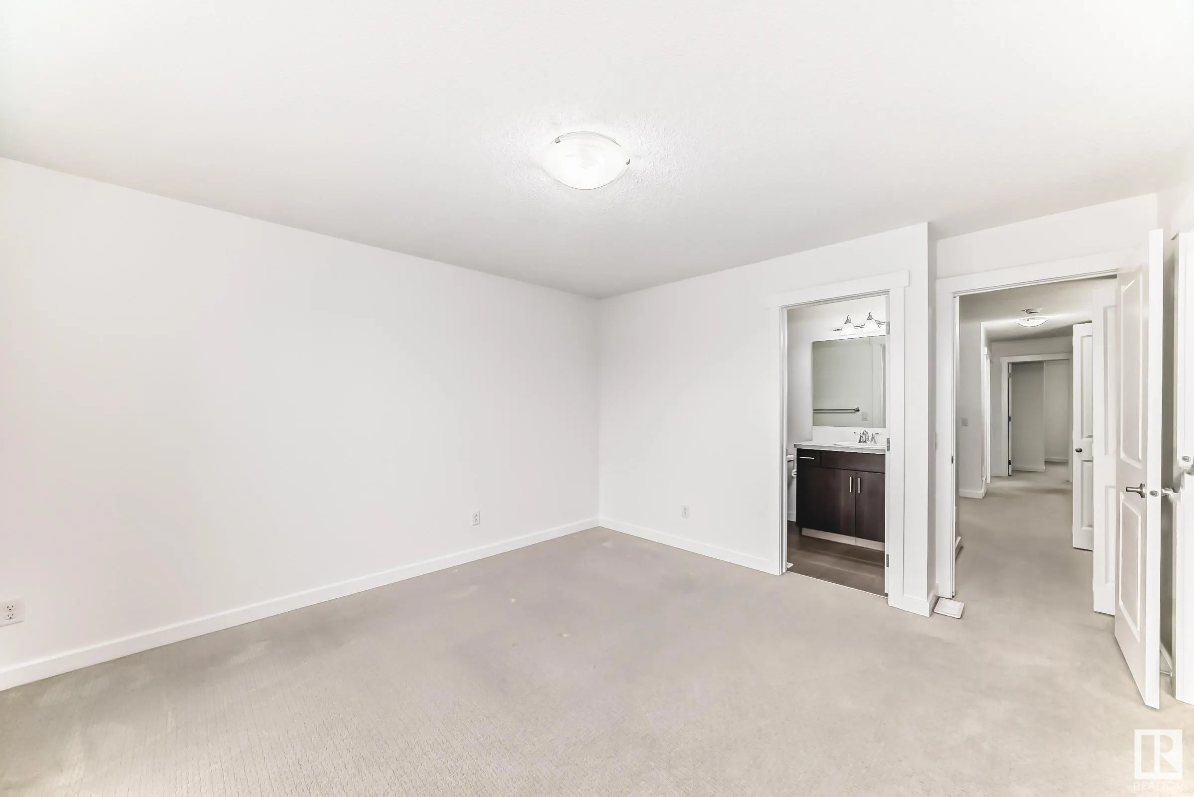 359 SIMMONDS Way