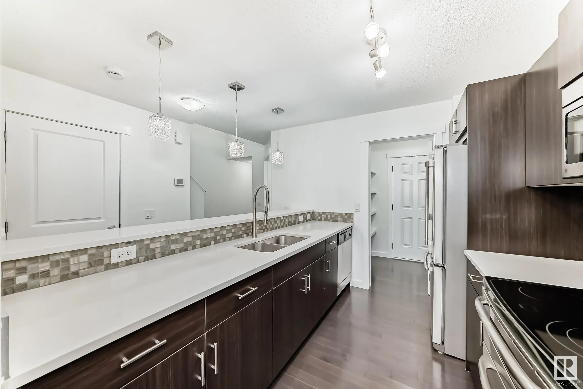 359 SIMMONDS Way