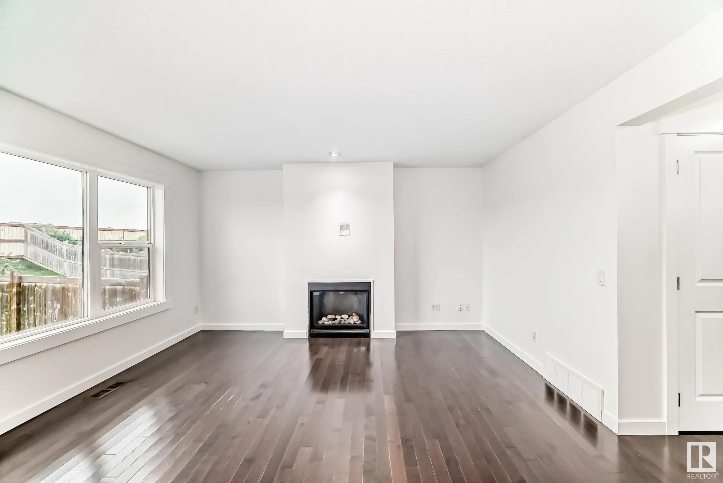 359 SIMMONDS Way