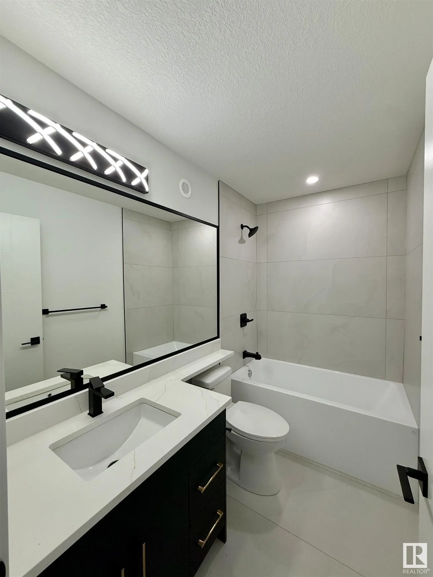 3248 PELERIN Crescent