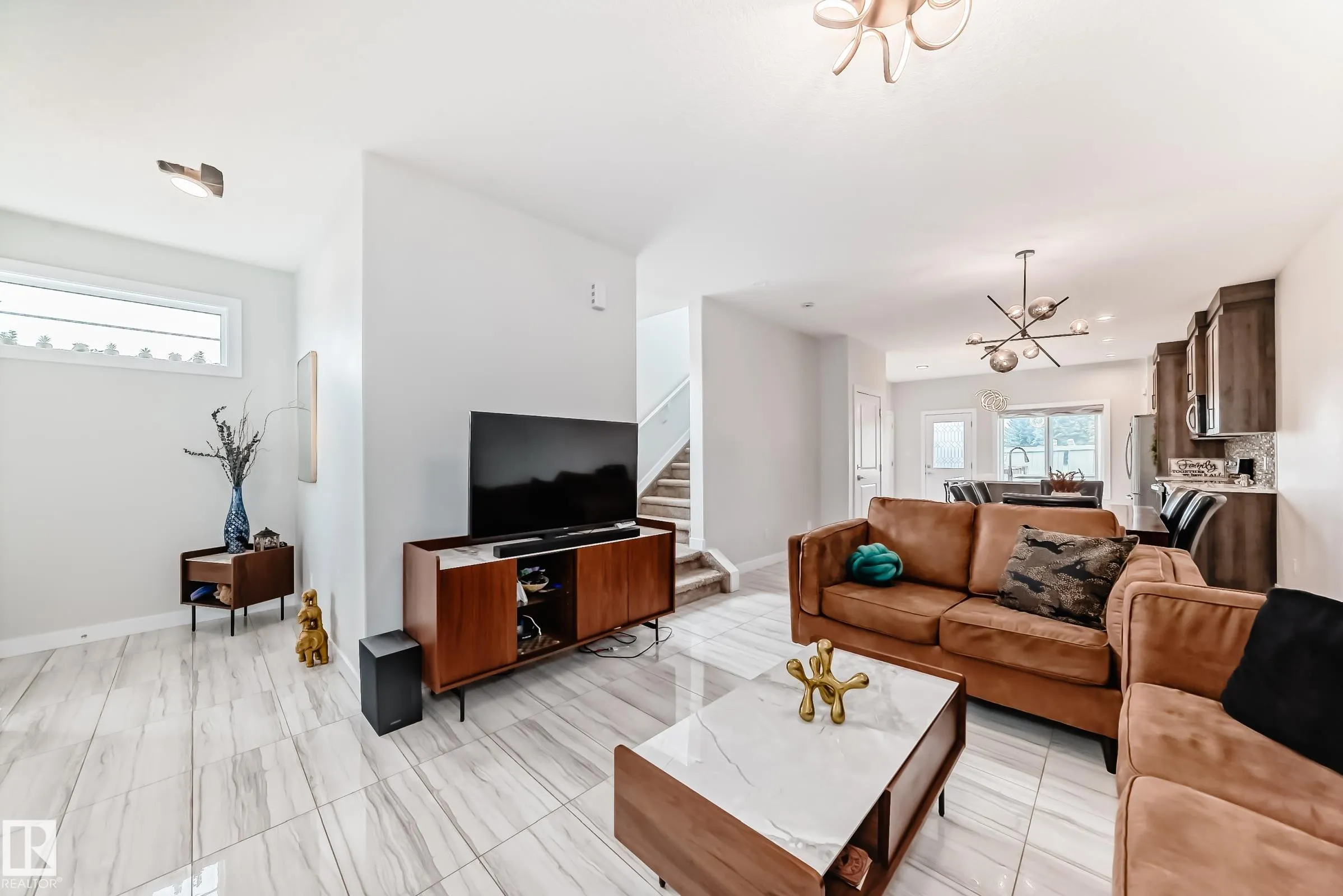 7656 creighton Place