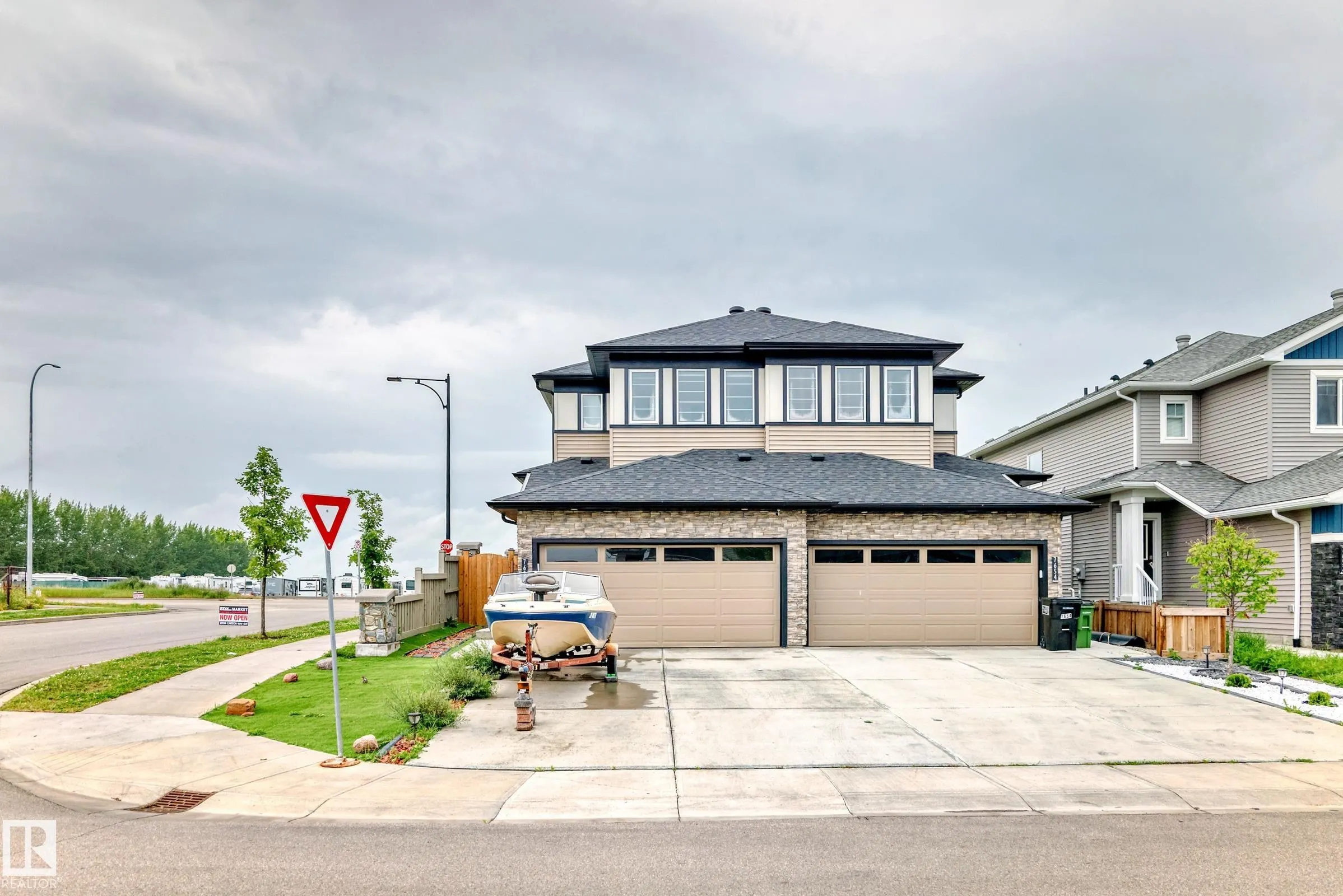7656 creighton Place