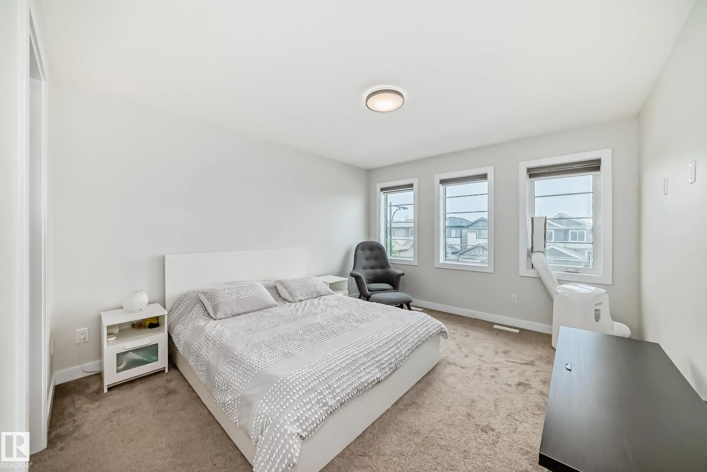 7656 creighton Place