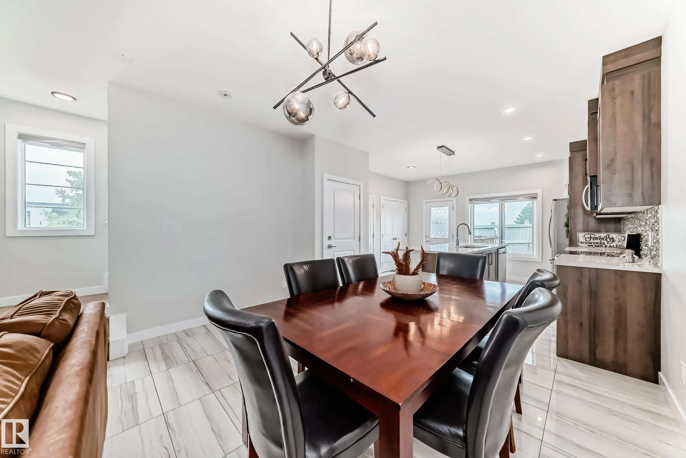 7656 creighton Place