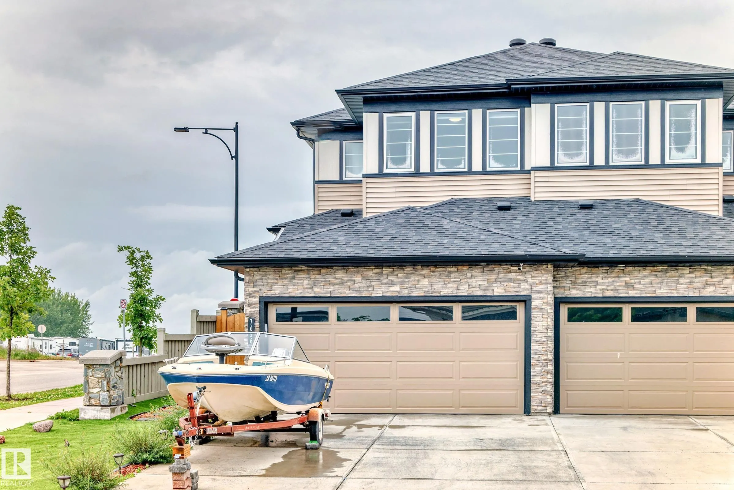 7656 creighton Place