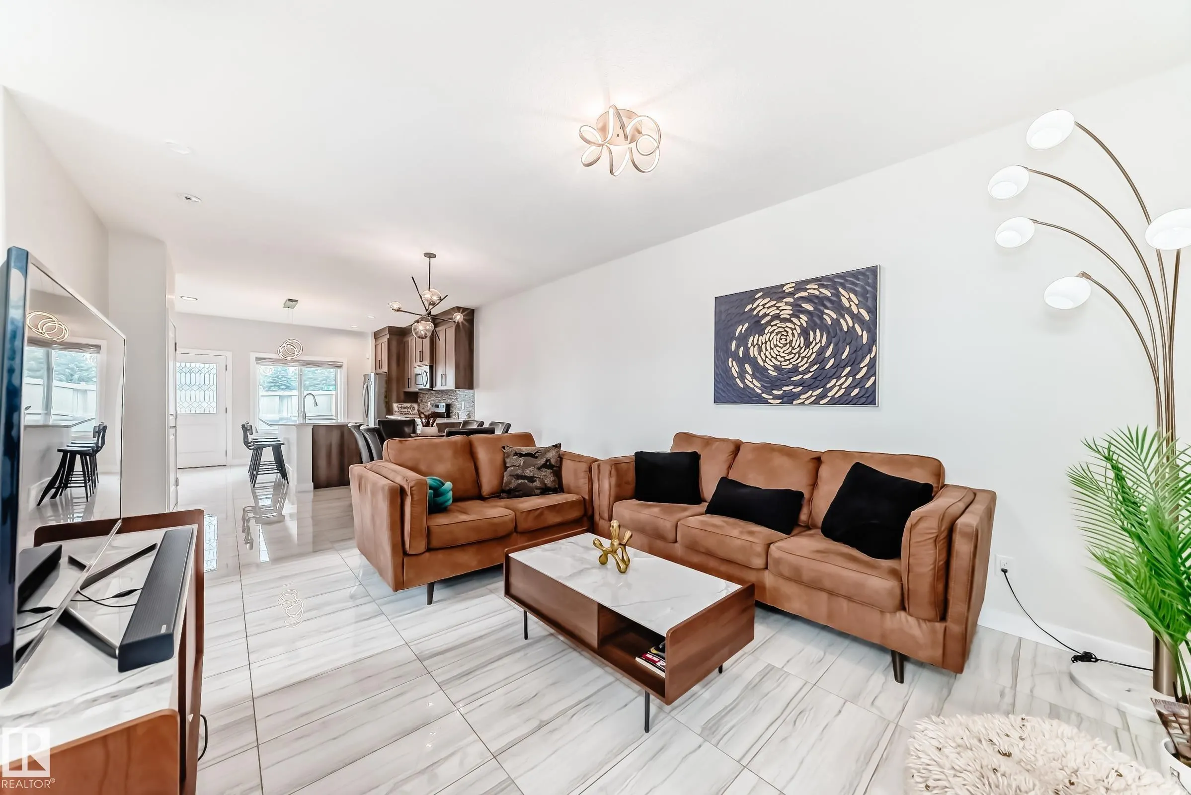 7656 creighton Place