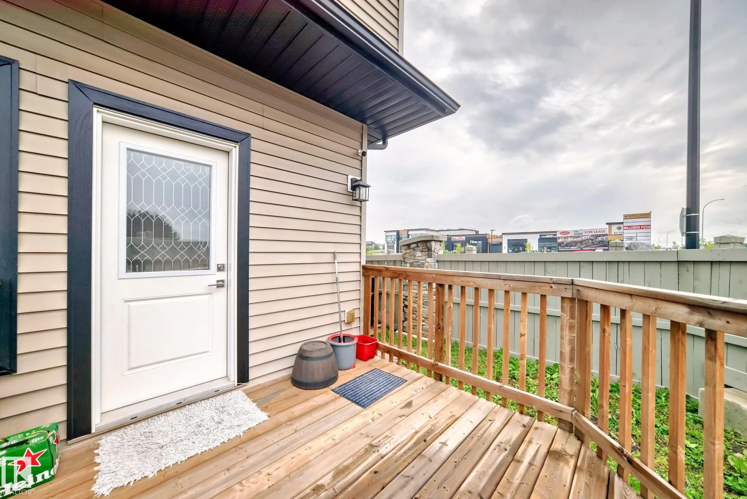 7656 creighton Place