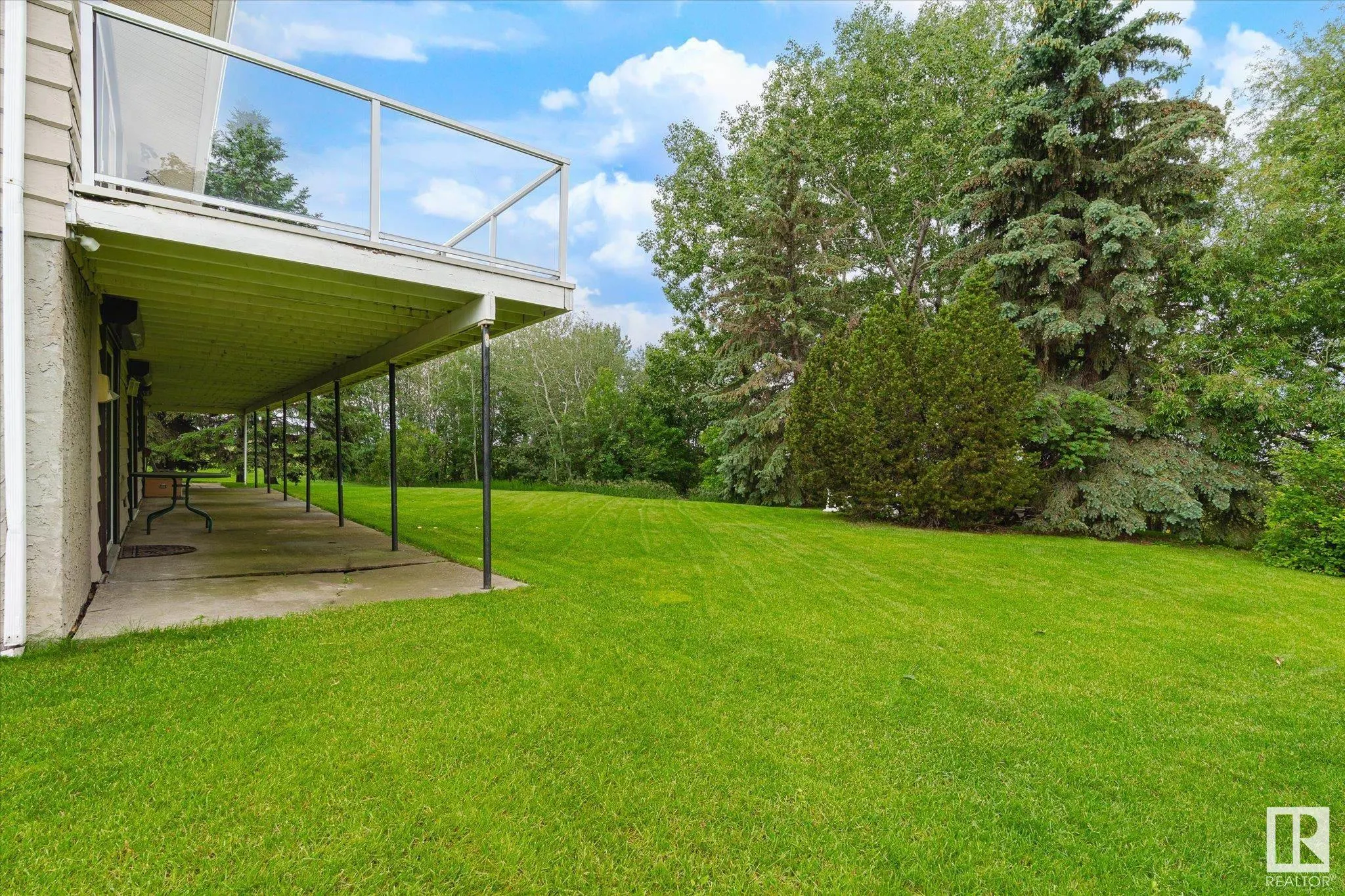 1112 PARKER Terrace