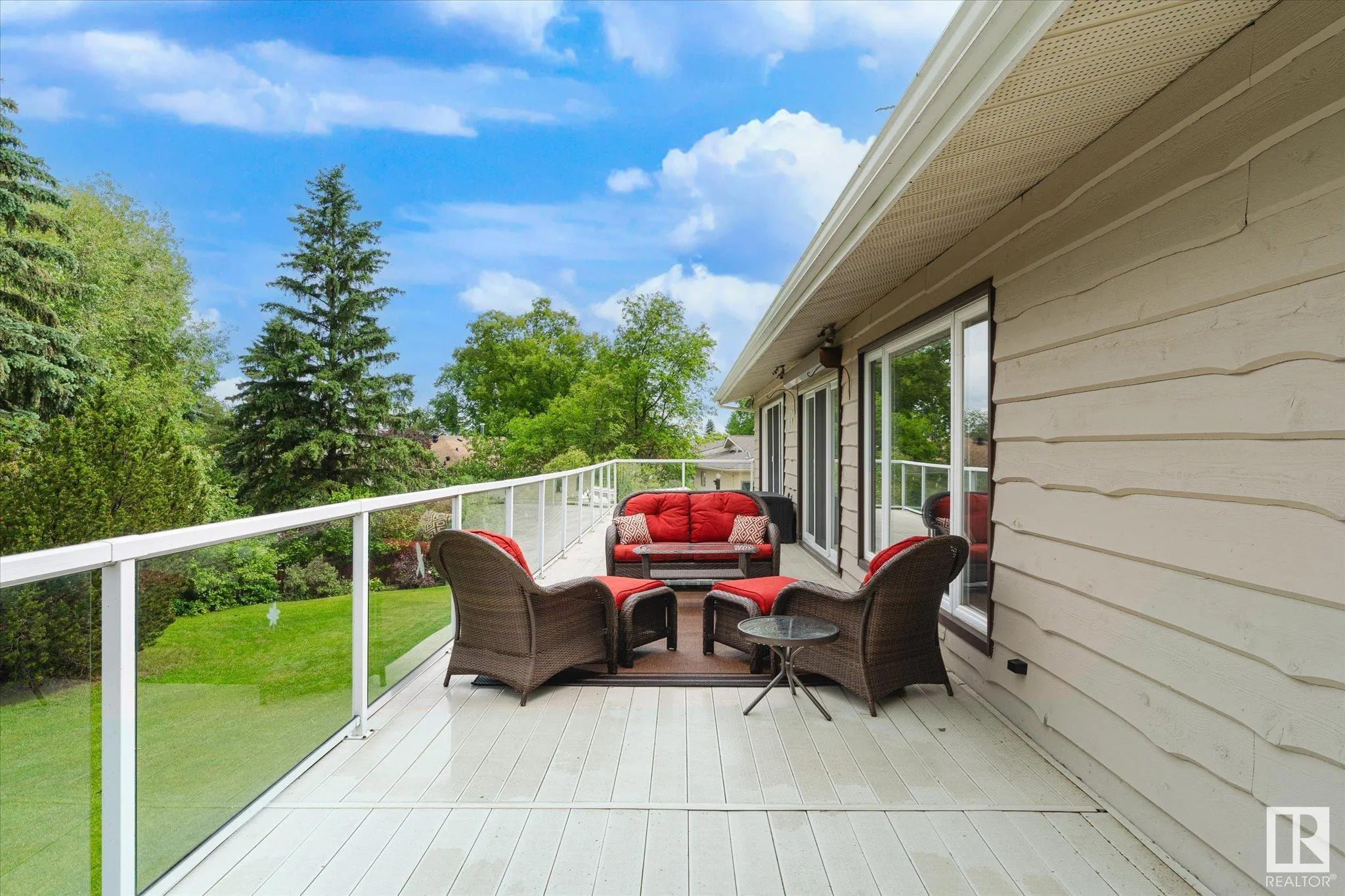 1112 PARKER Terrace