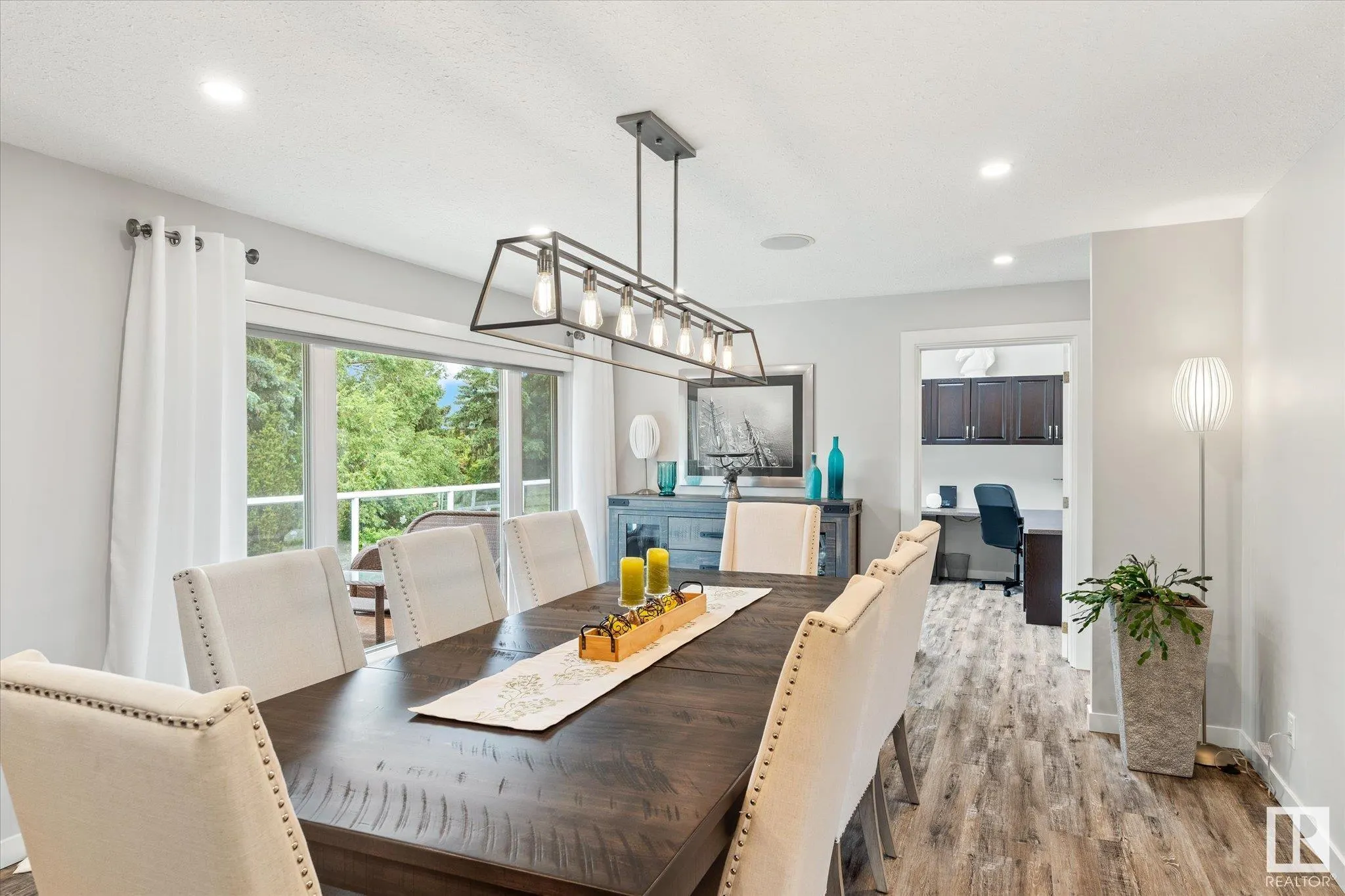 1112 PARKER Terrace